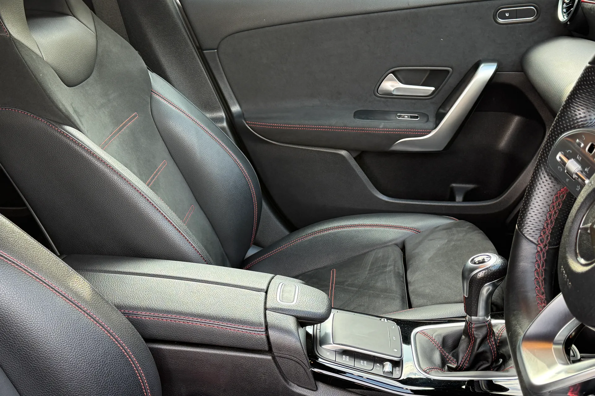 MERCEDES-BENZ A CLASS thumbnail image number 36