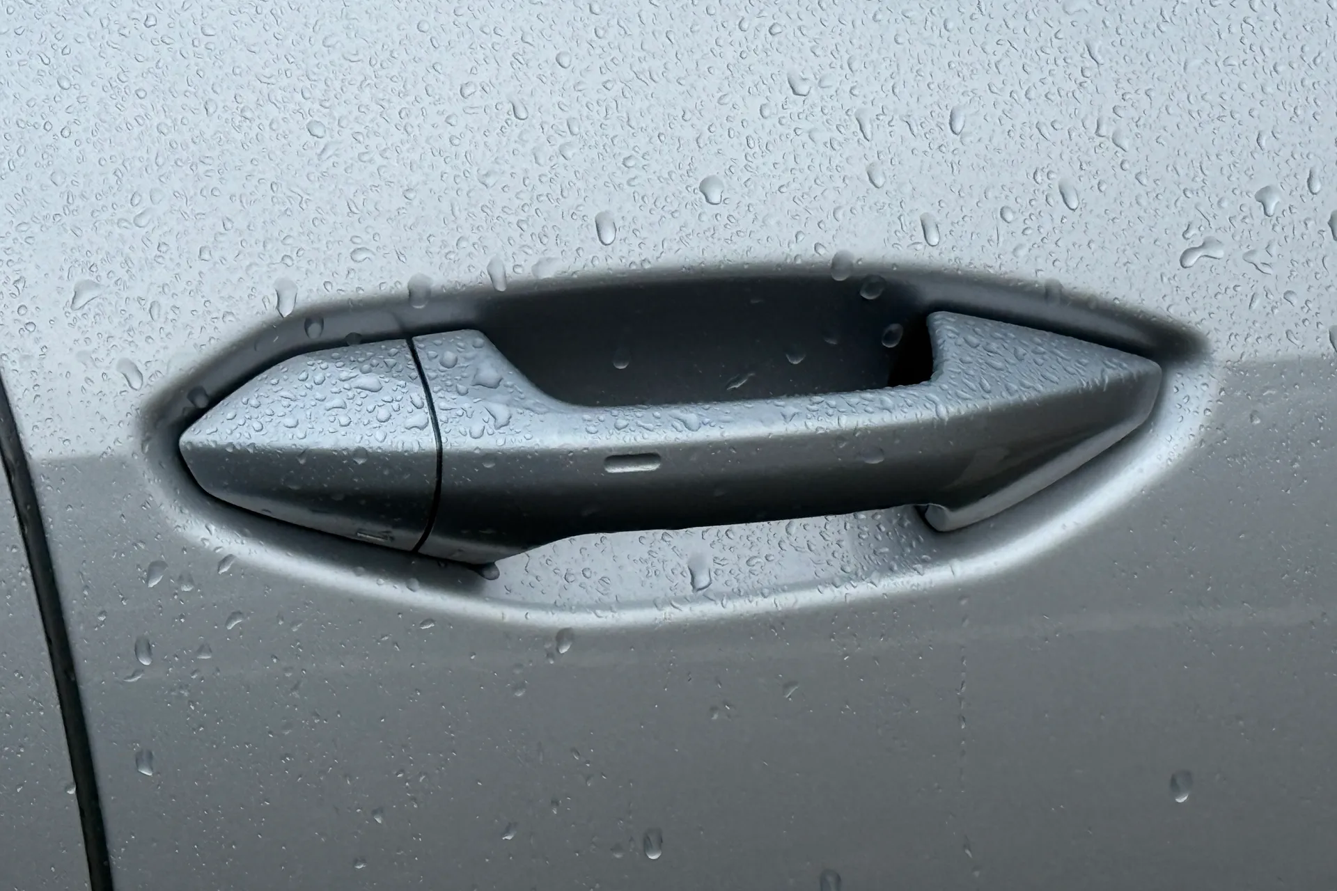 Audi Q4 thumbnail image number 11