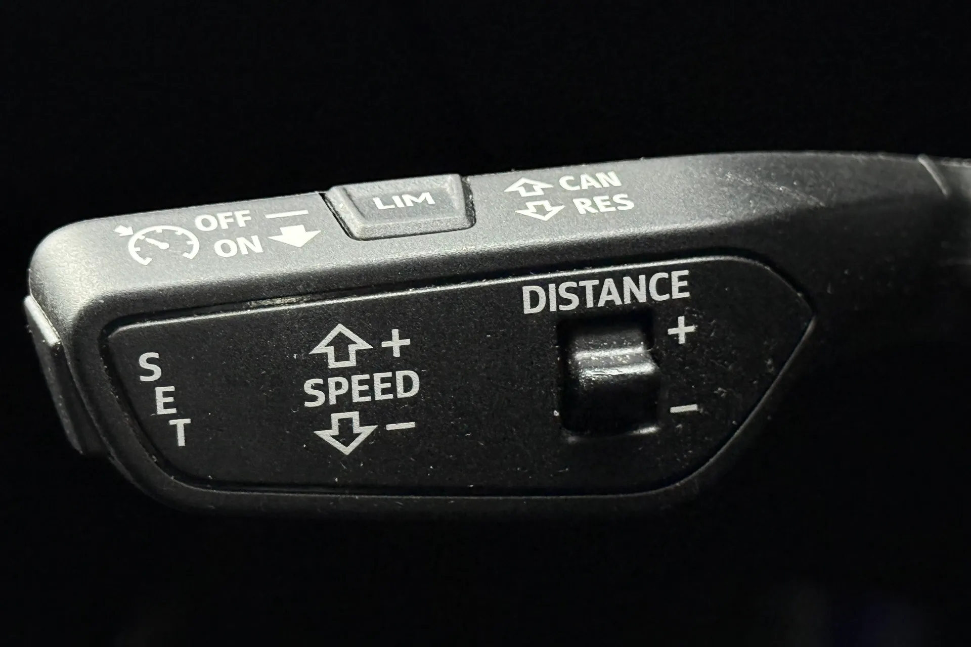 Audi Q4 thumbnail image number 54