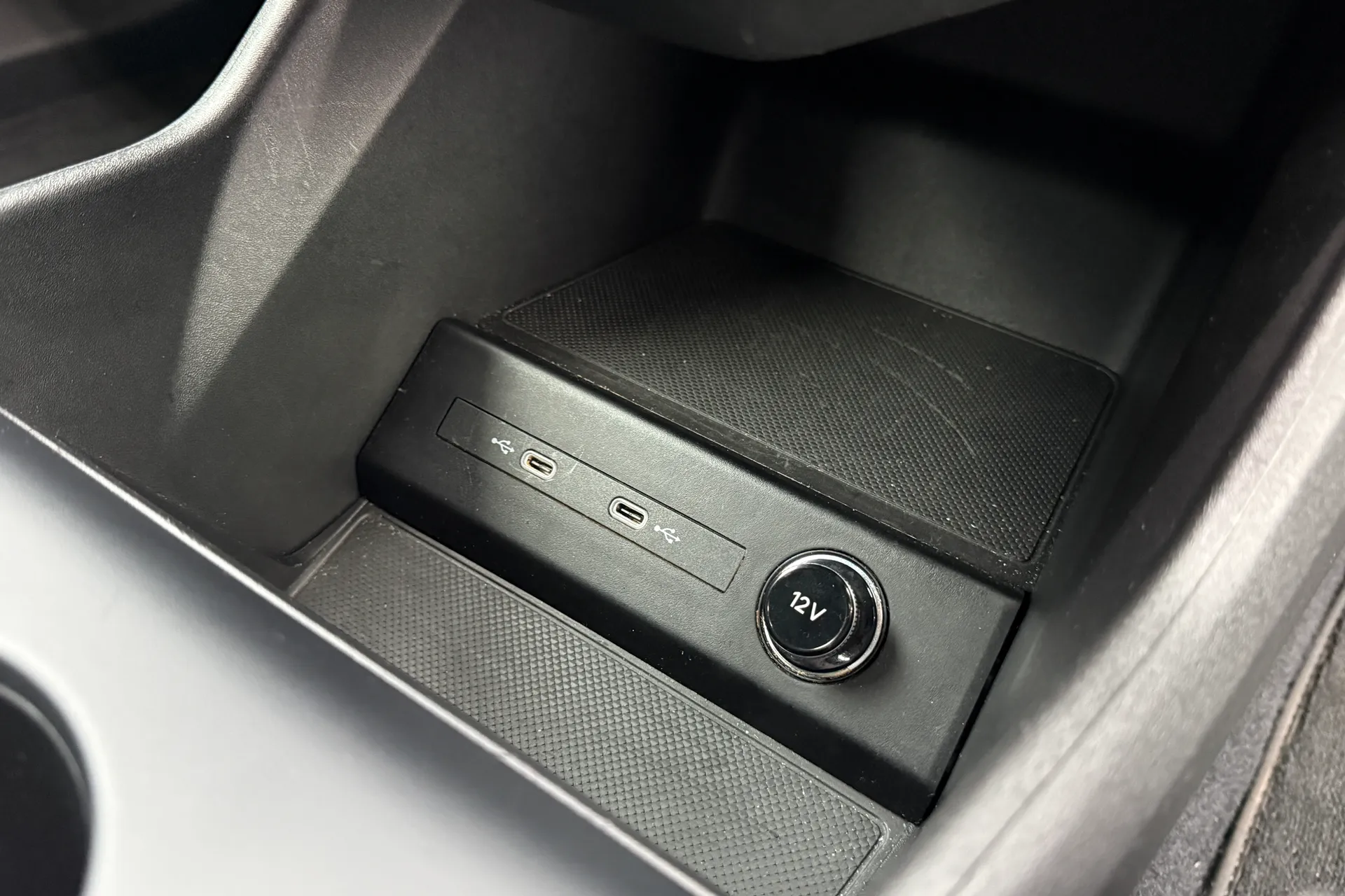 Audi Q4 thumbnail image number 47