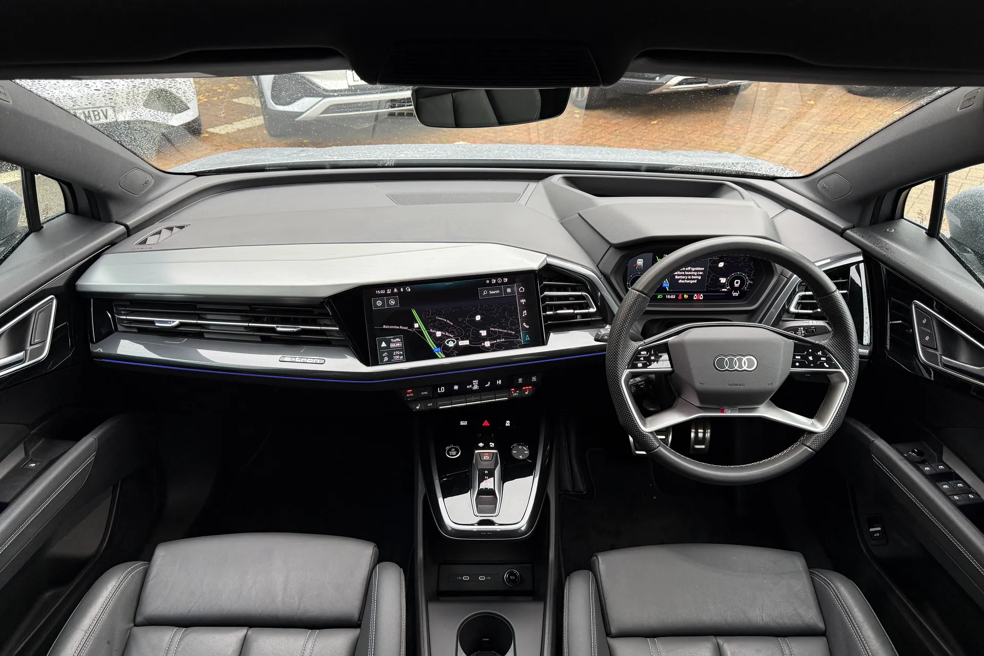 Audi Q4 thumbnail image number 3