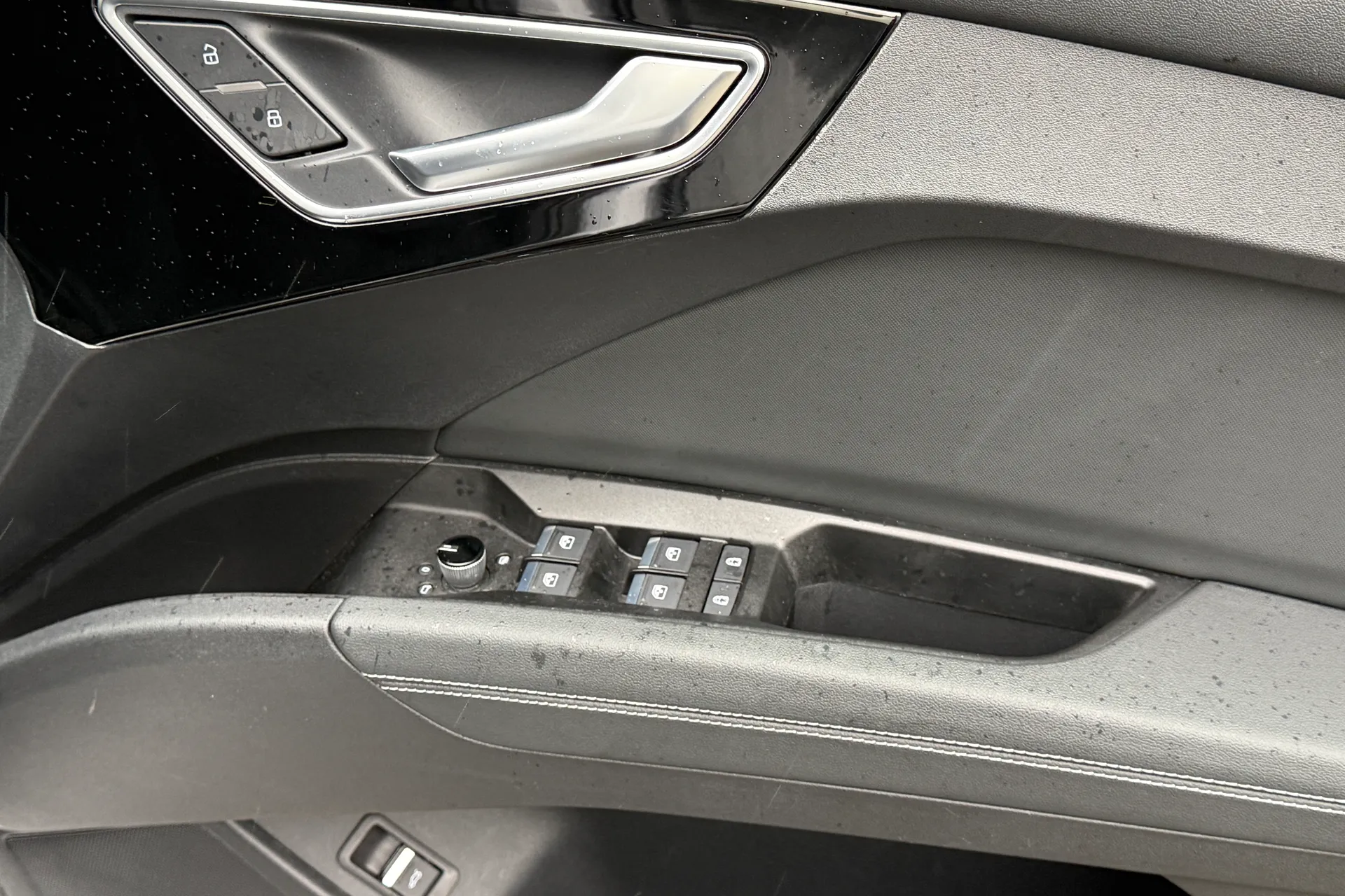 Audi Q4 thumbnail image number 43