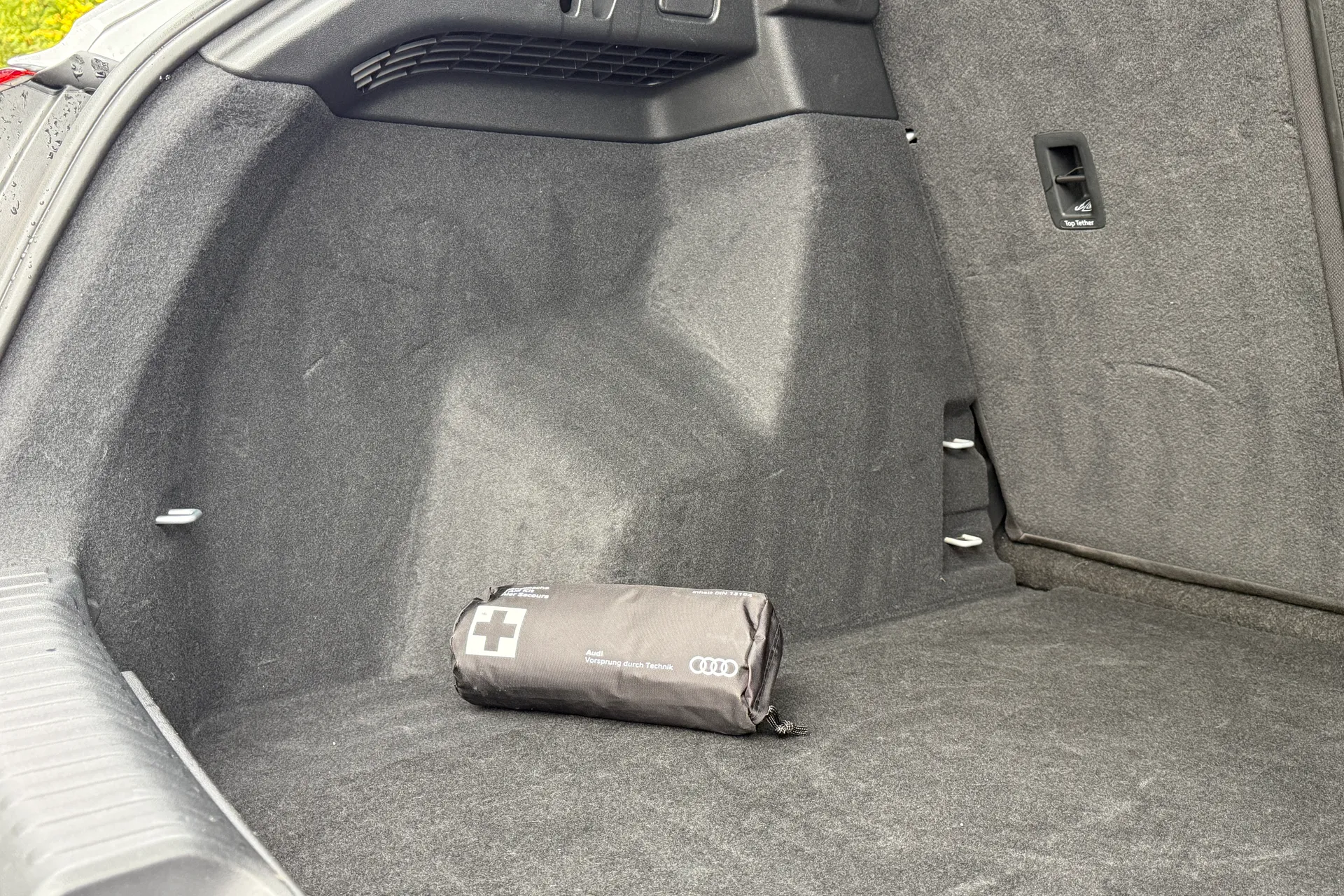 Audi Q4 thumbnail image number 33