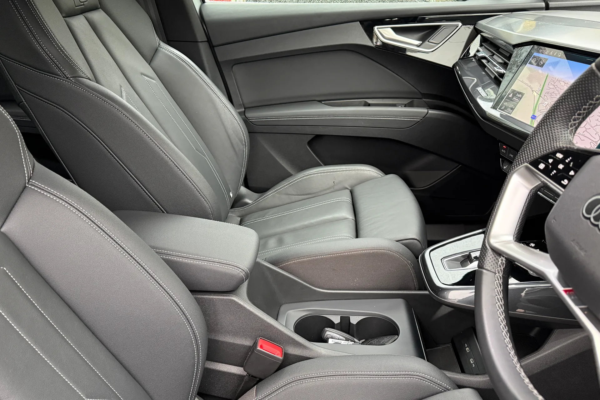 Audi Q4 thumbnail image number 44