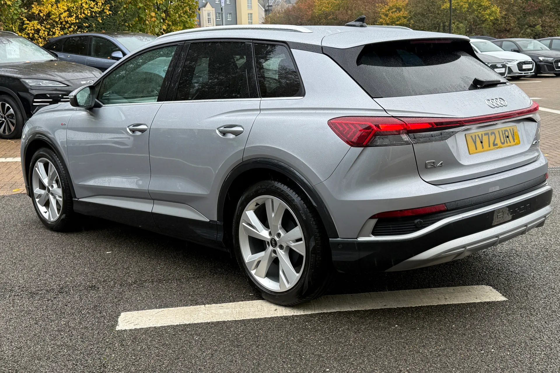 Audi Q4 thumbnail image number 21