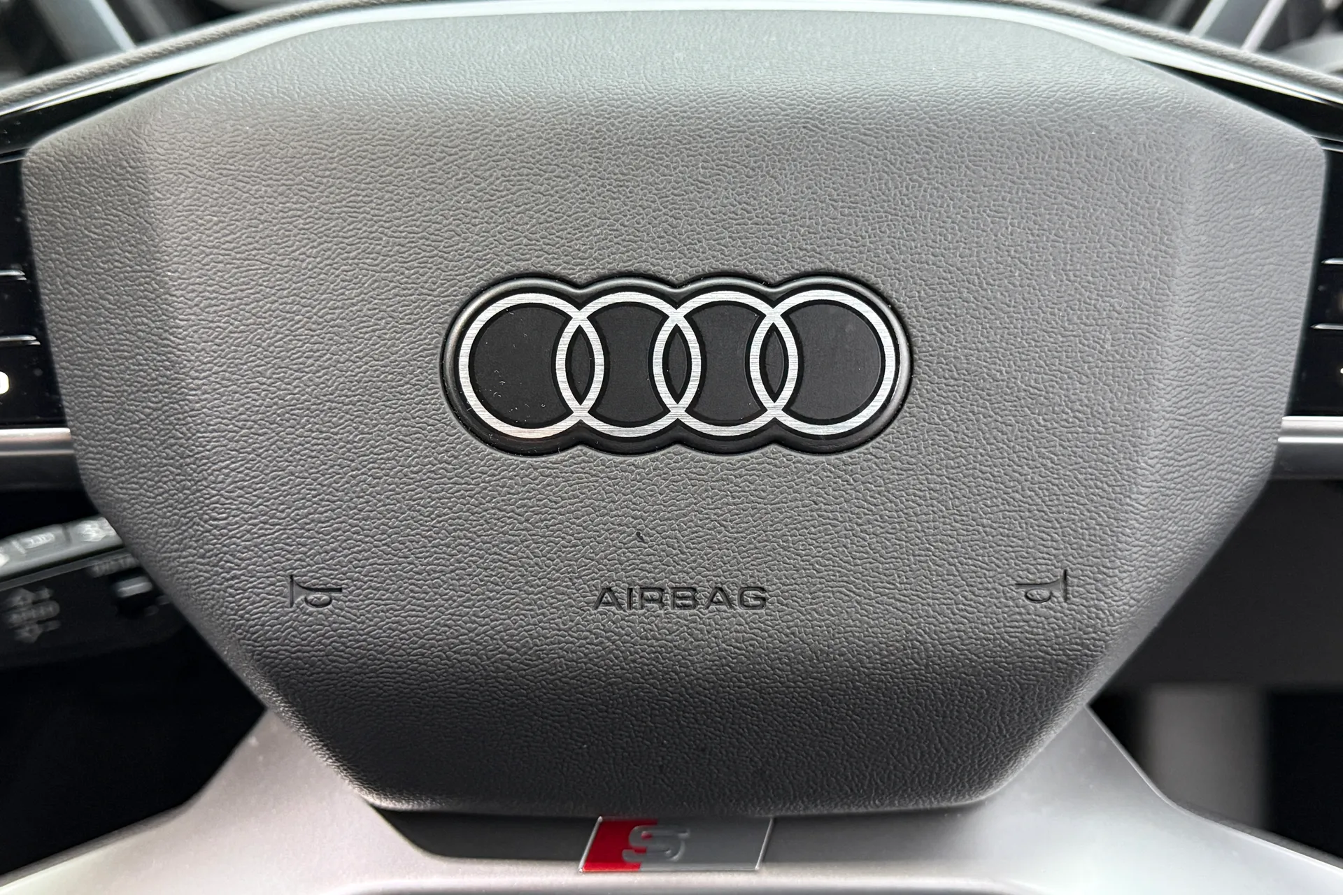 Audi Q4 thumbnail image number 55