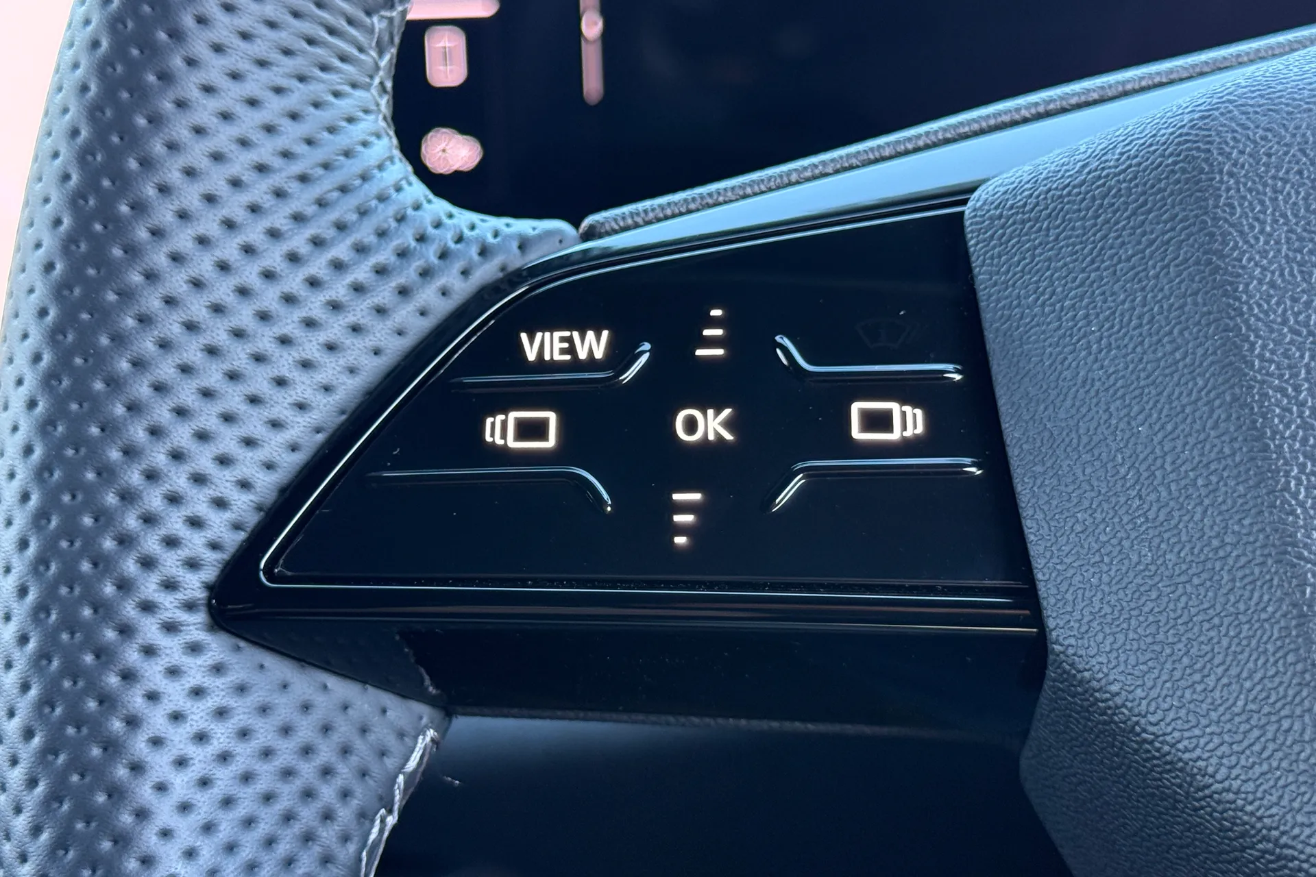Audi A6 thumbnail image number 27