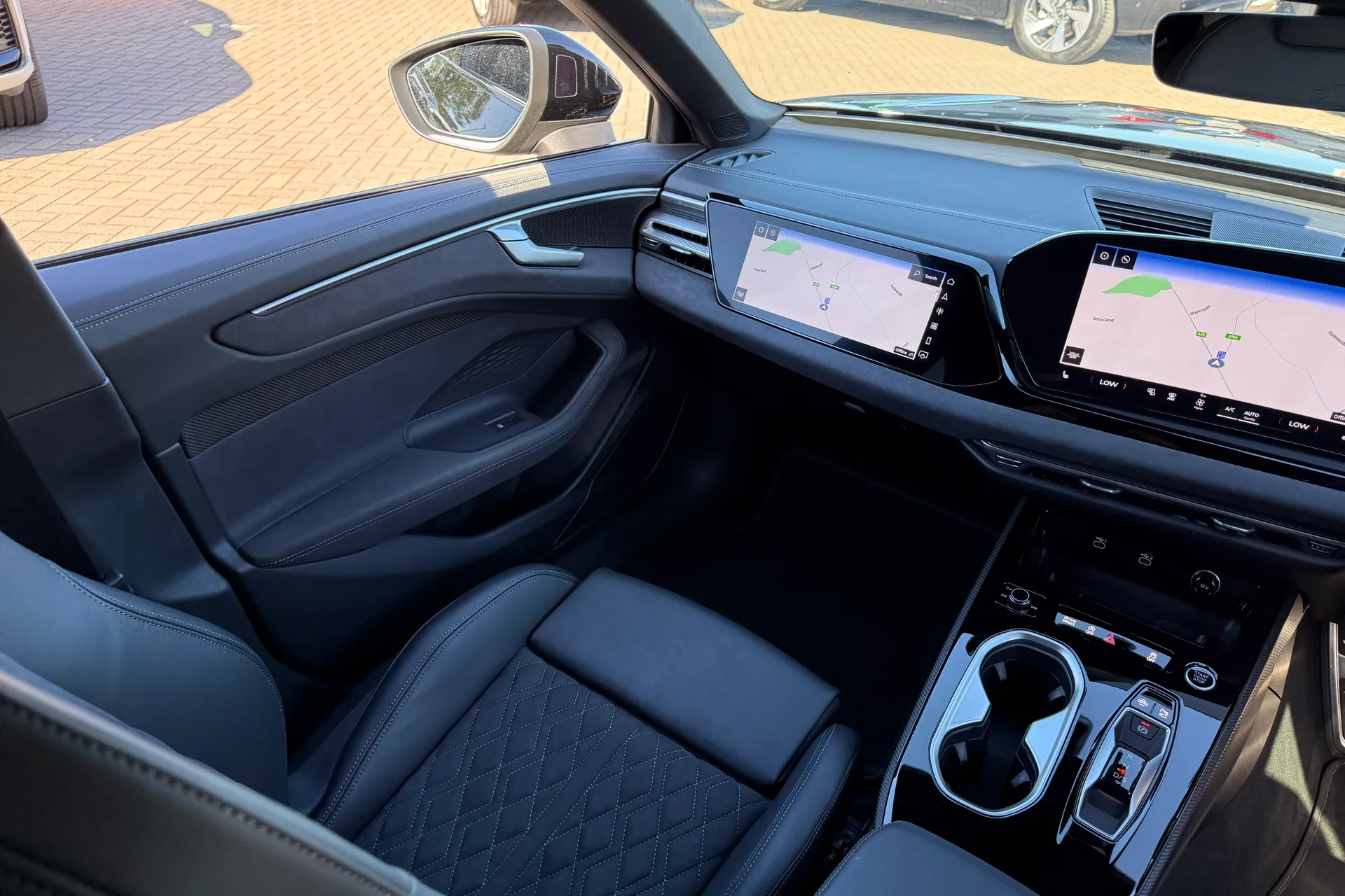 Audi A6 thumbnail image number 45