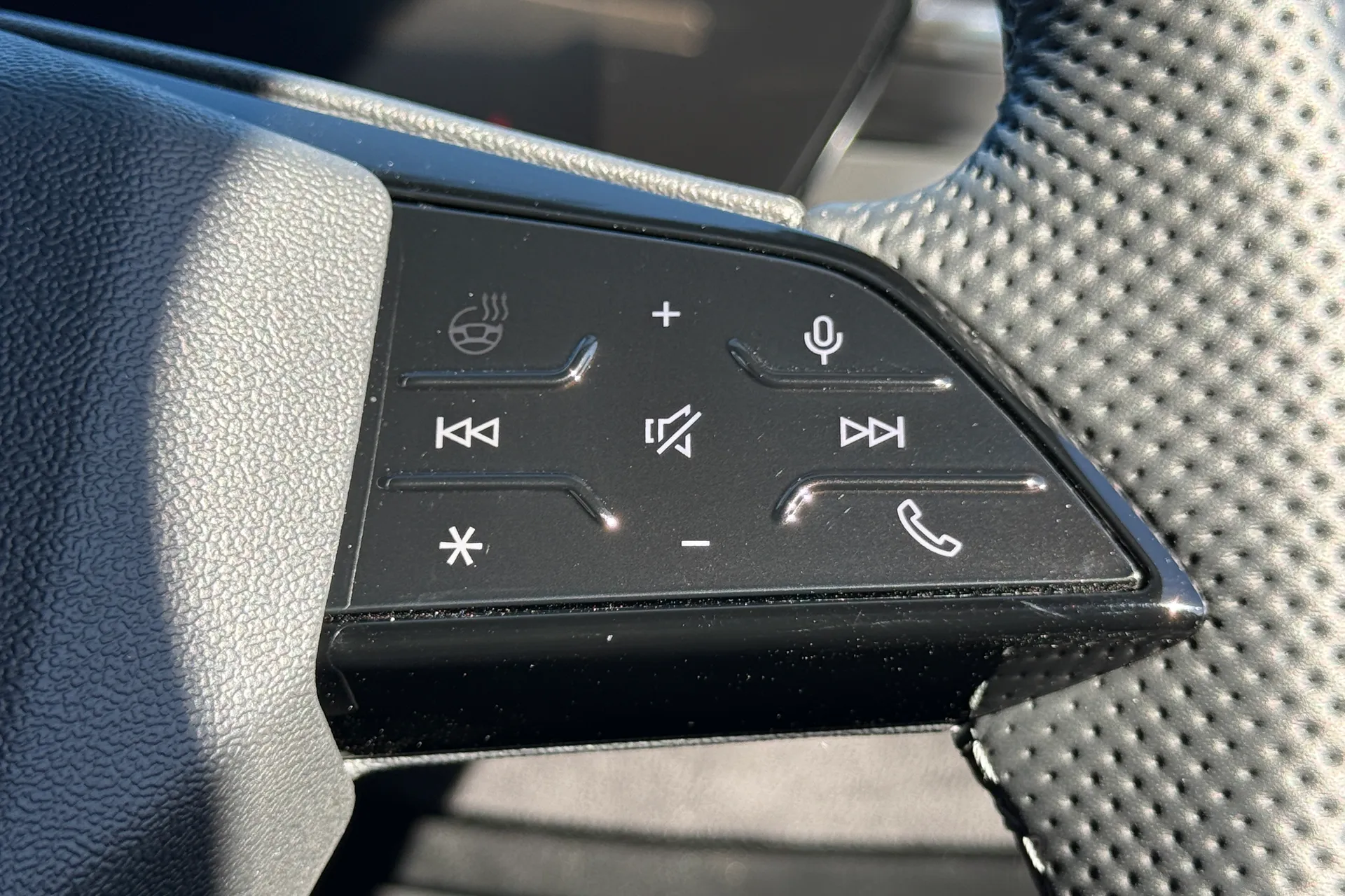 Audi A6 thumbnail image number 28