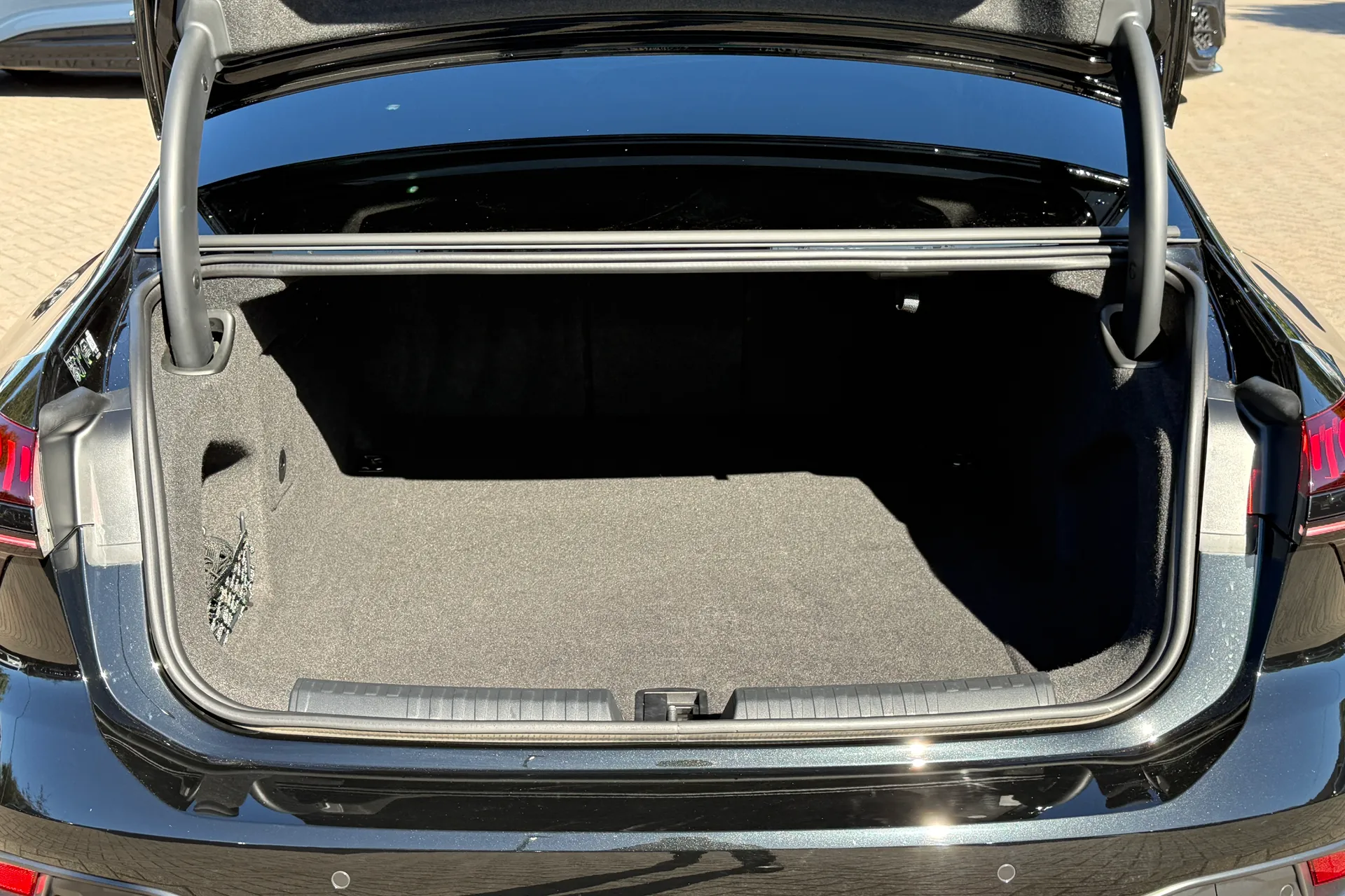 Audi A6 thumbnail image number 41