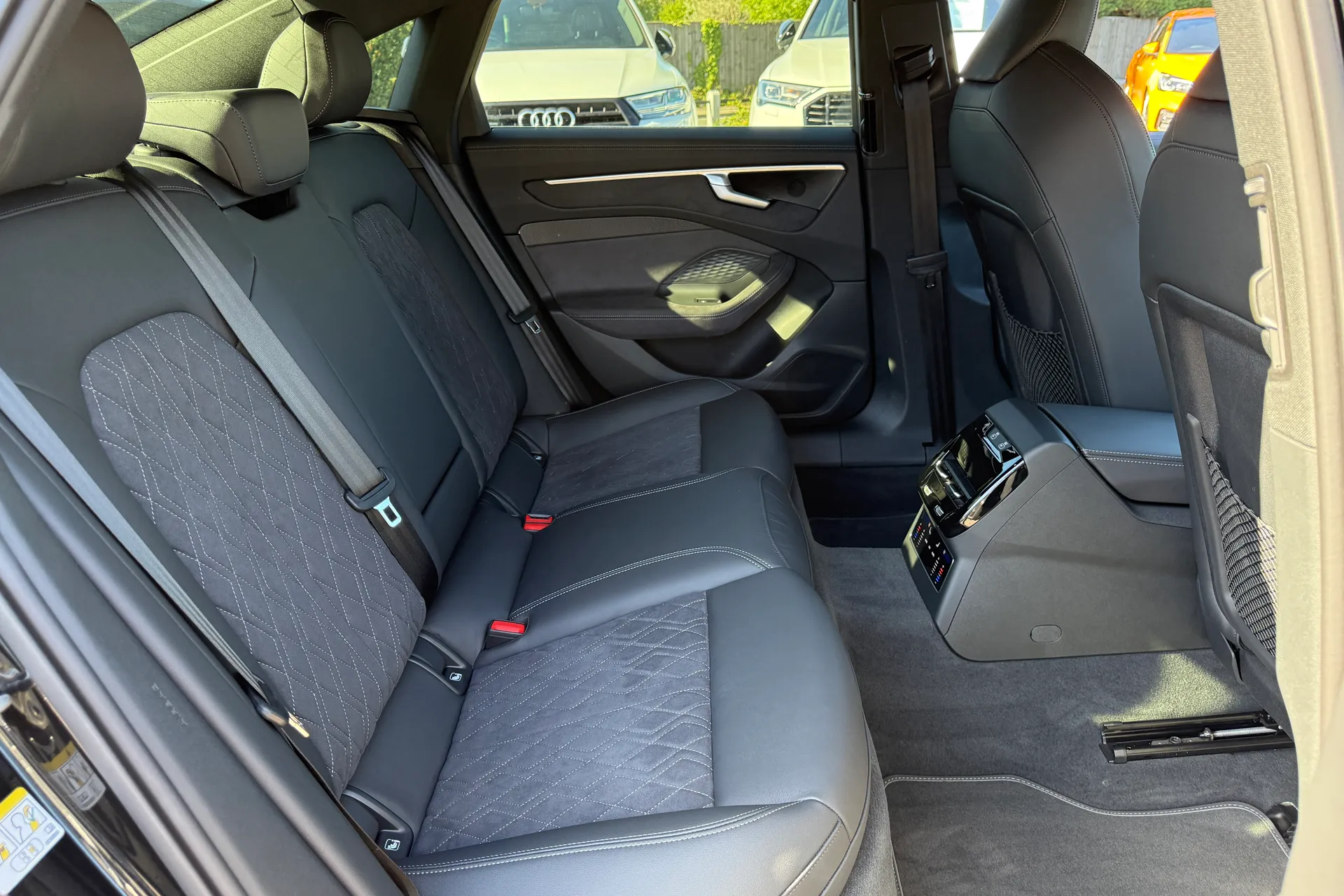 Audi A6 thumbnail image number 49