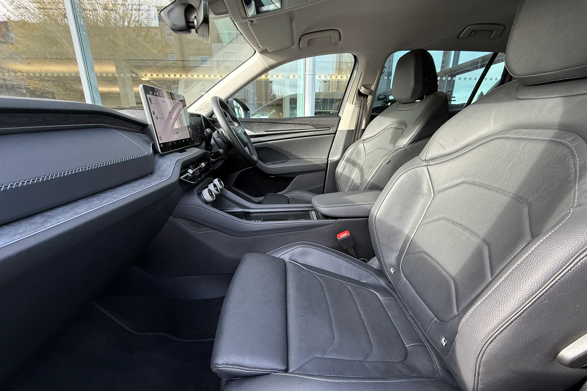 SKODA KODIAQ thumbnail image number 49