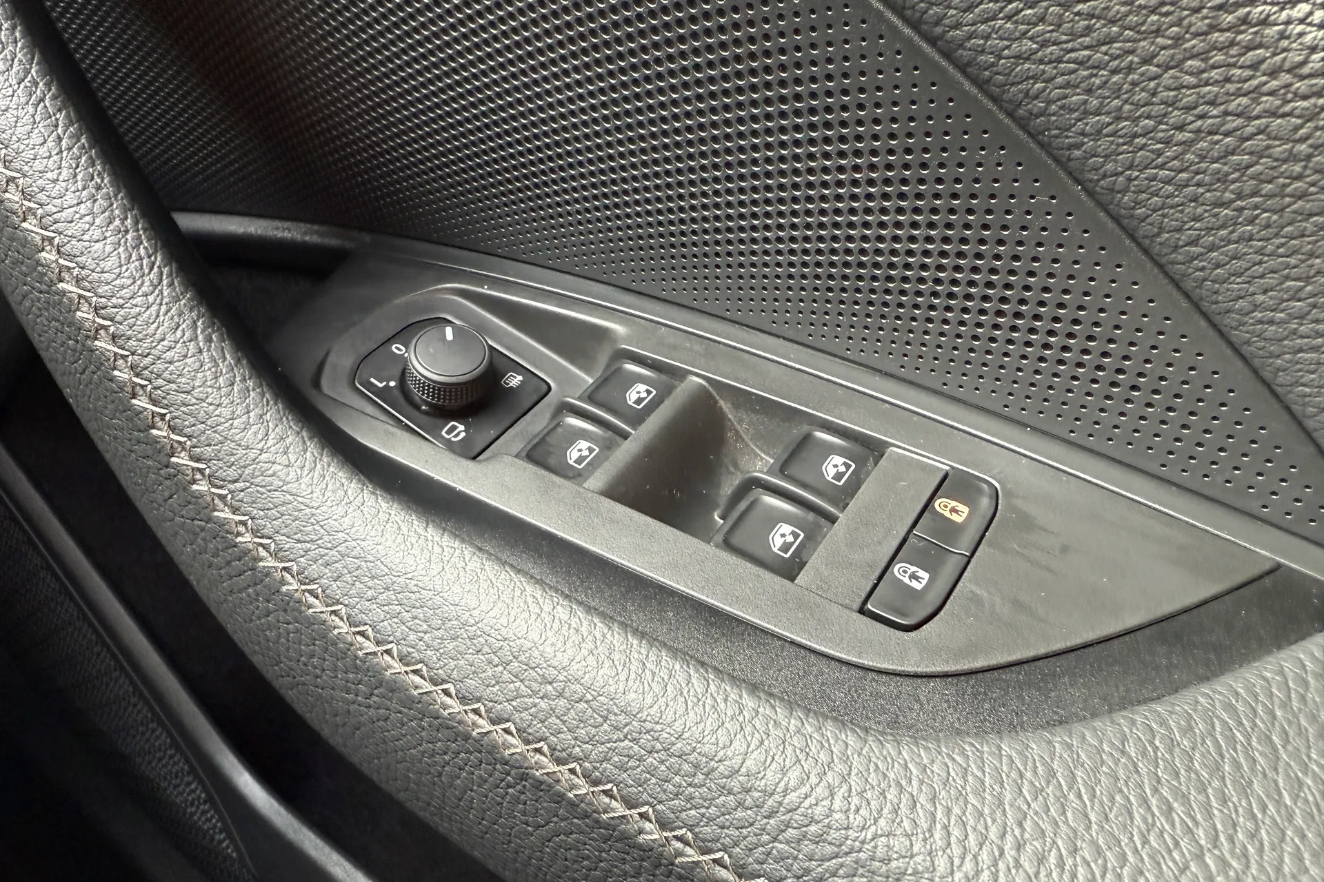 SKODA KODIAQ thumbnail image number 26