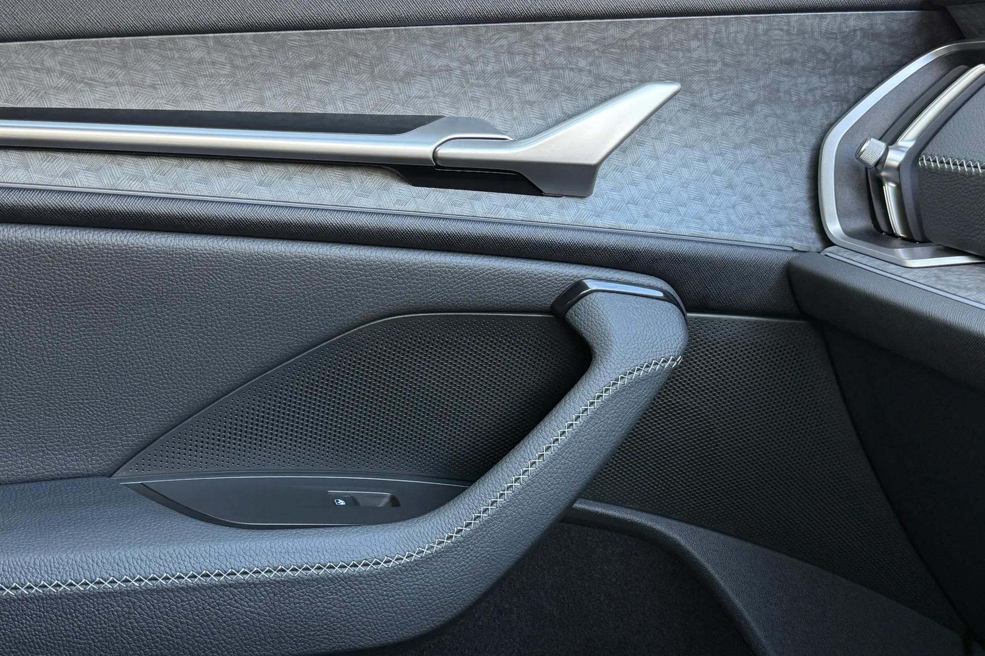 SKODA KODIAQ thumbnail image number 23