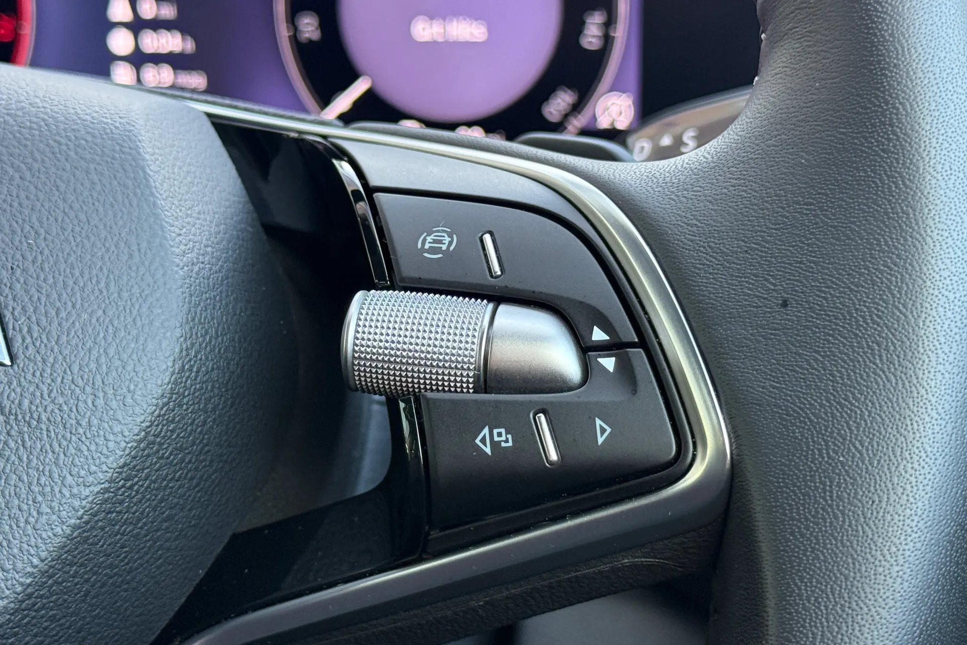 SKODA KODIAQ thumbnail image number 19