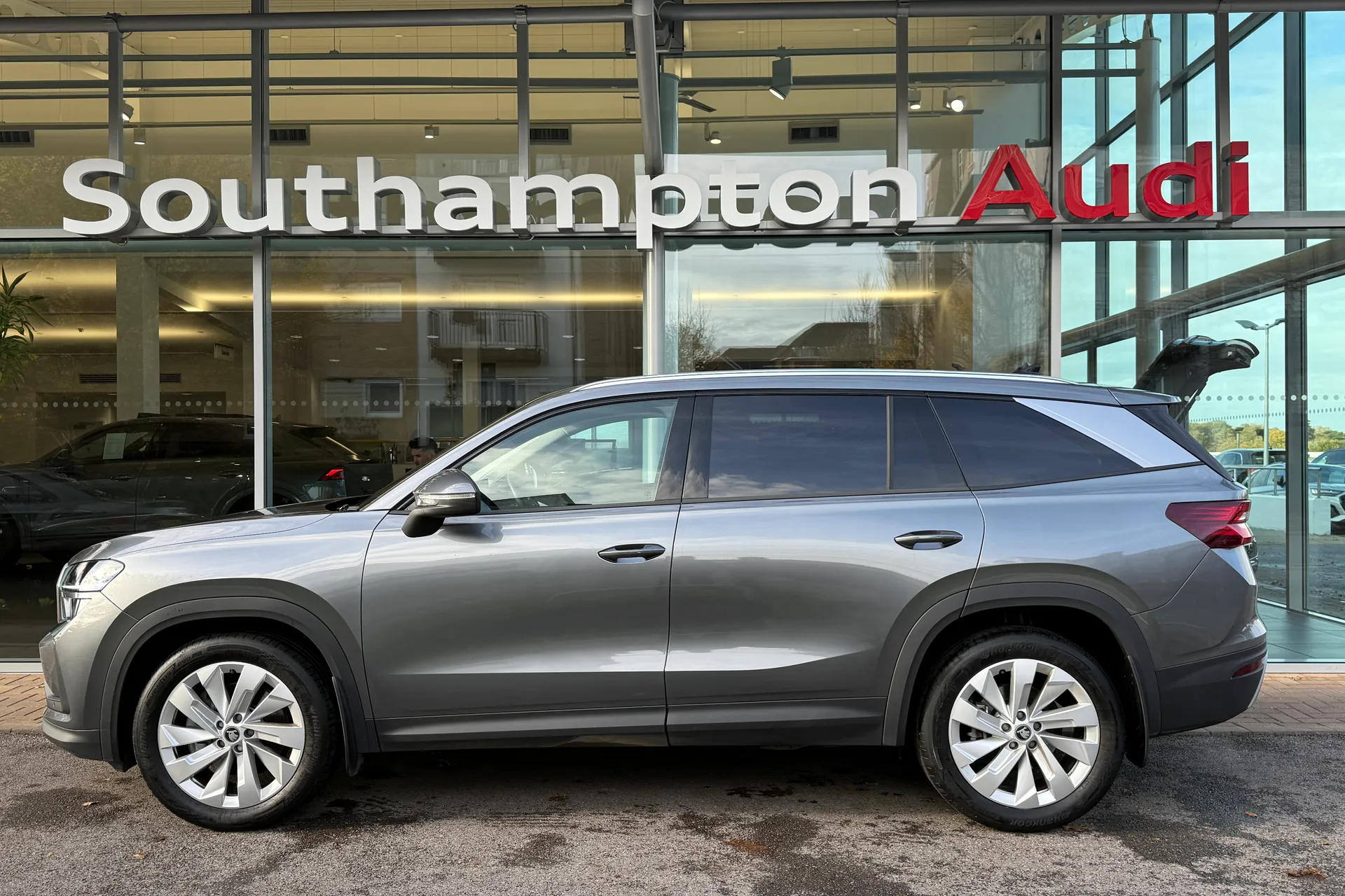 SKODA KODIAQ thumbnail image number 50