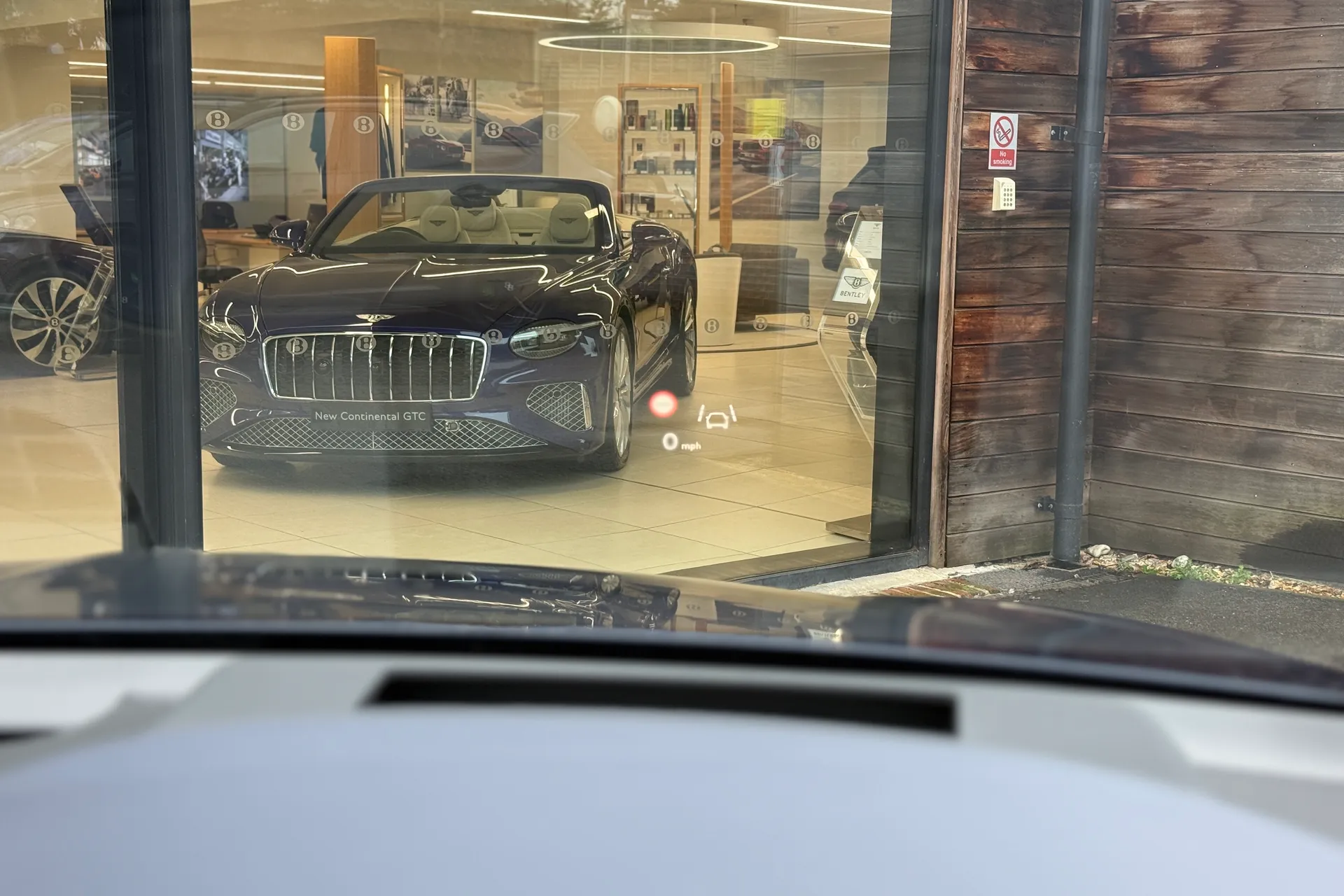 Bentley BENTAYGA thumbnail image number 50