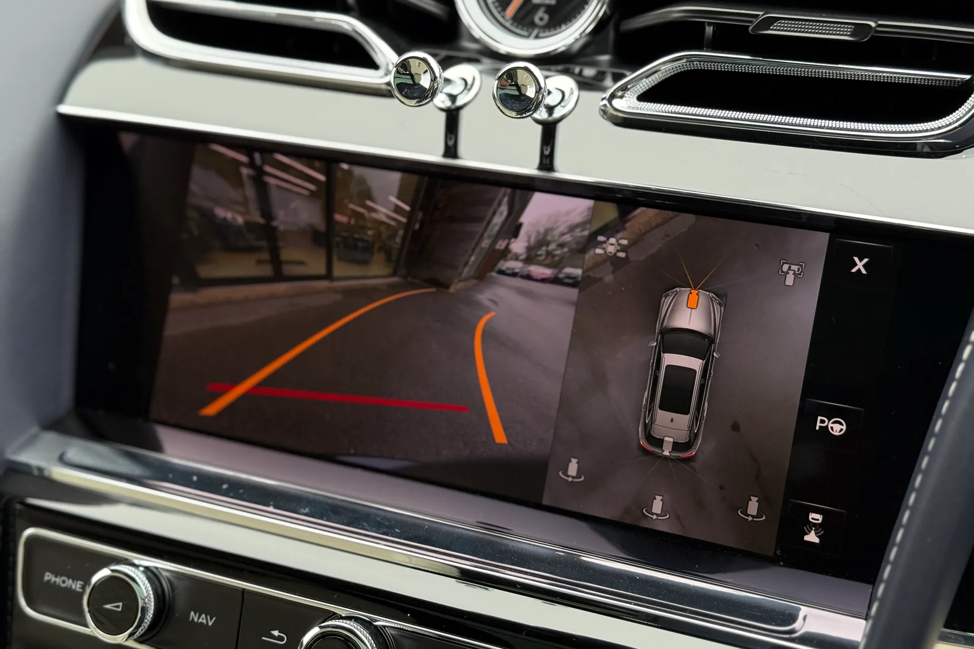 Bentley BENTAYGA thumbnail image number 48