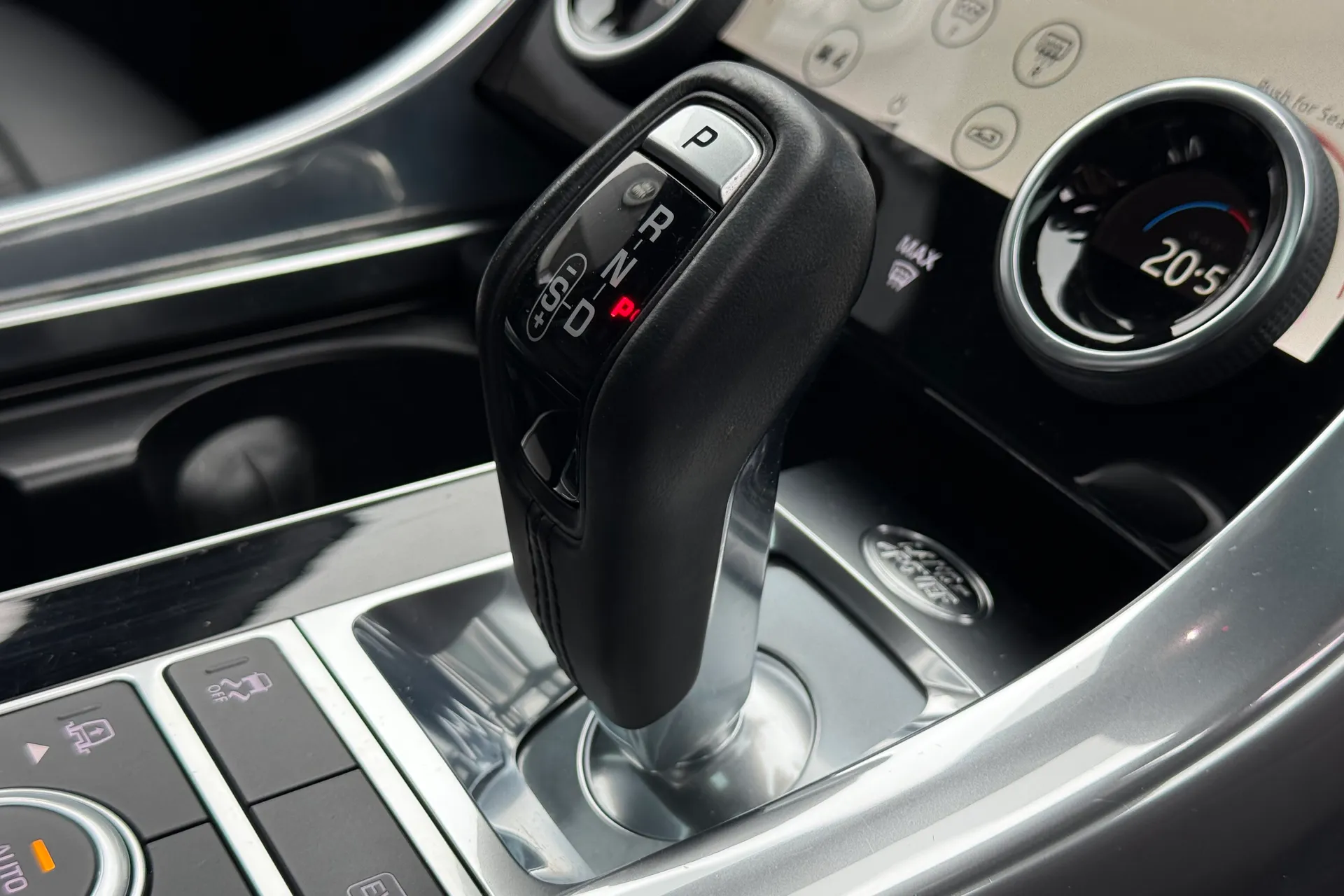 LAND ROVER RANGE ROVER SPORT thumbnail image number 19