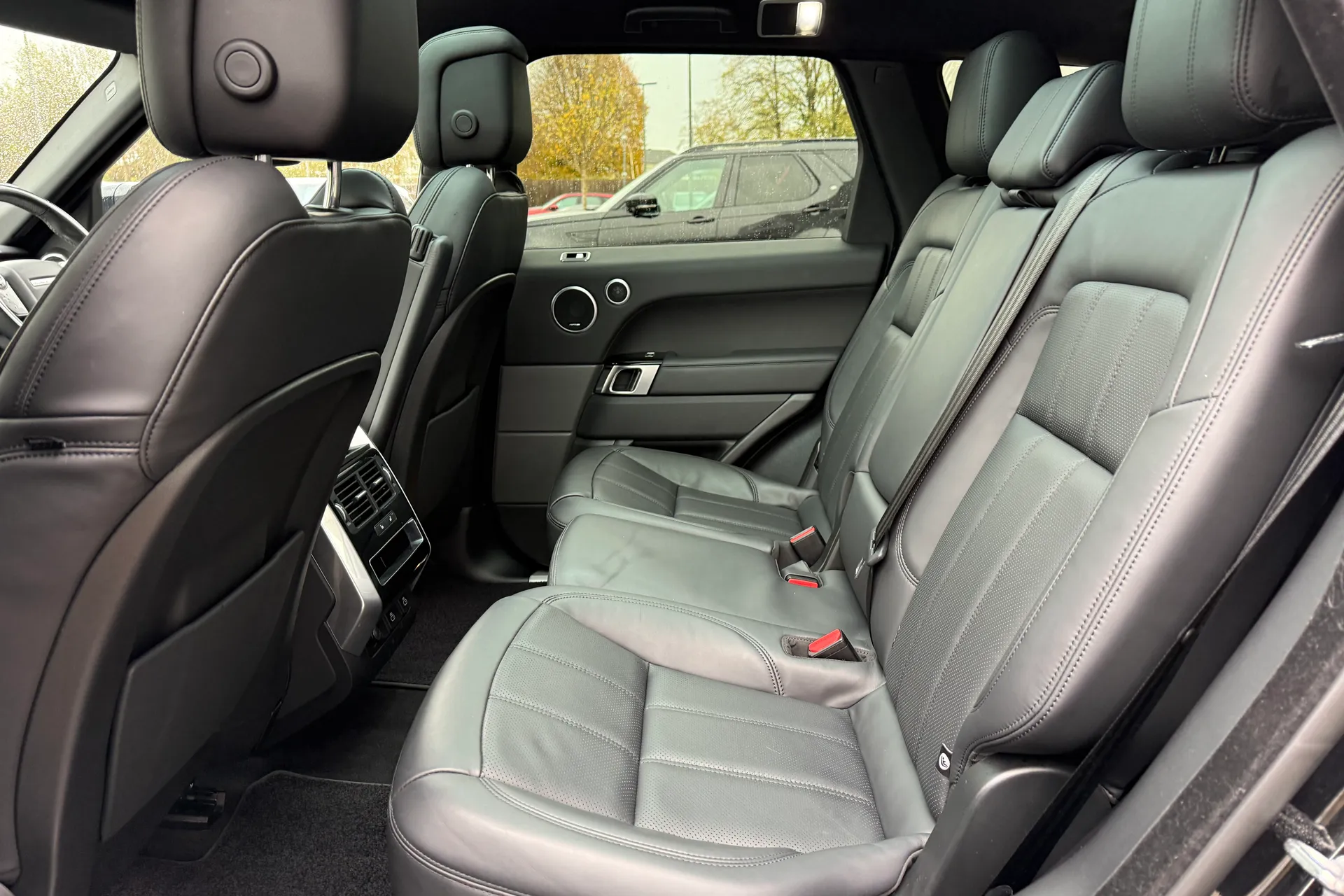 LAND ROVER RANGE ROVER SPORT thumbnail image number 48