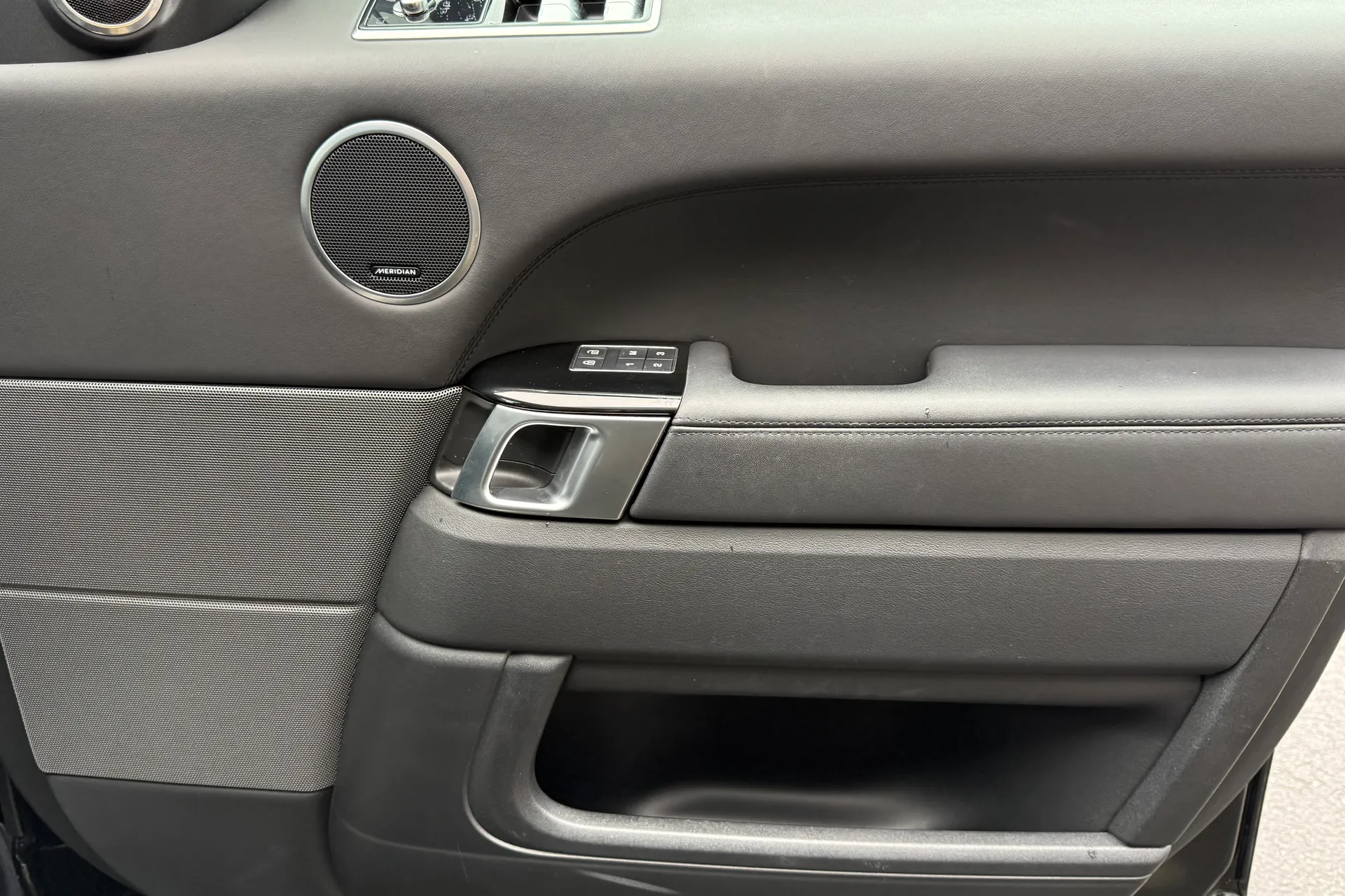 LAND ROVER RANGE ROVER SPORT thumbnail image number 50