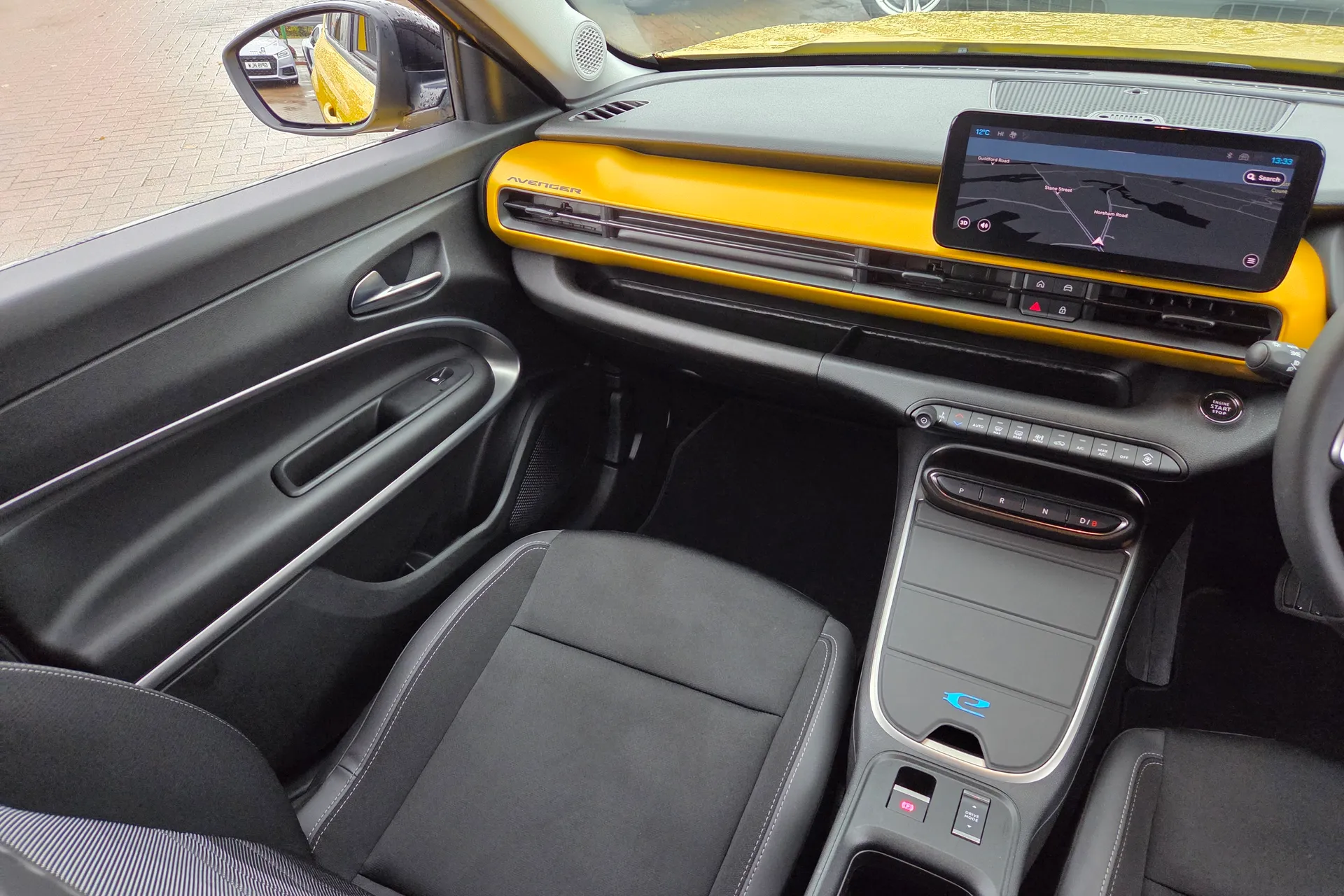 JEEP AVENGER thumbnail image number 33