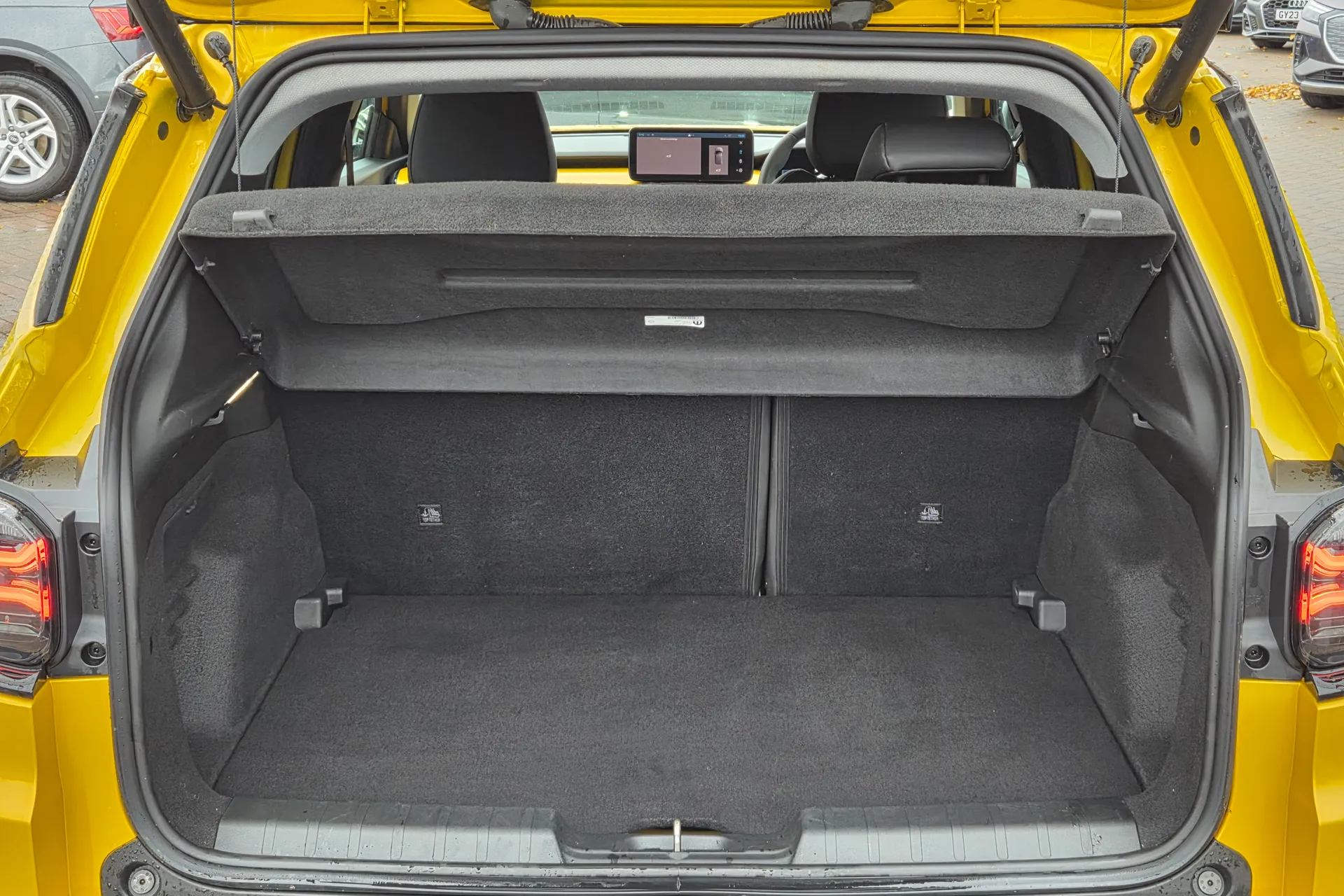 JEEP AVENGER thumbnail image number 29