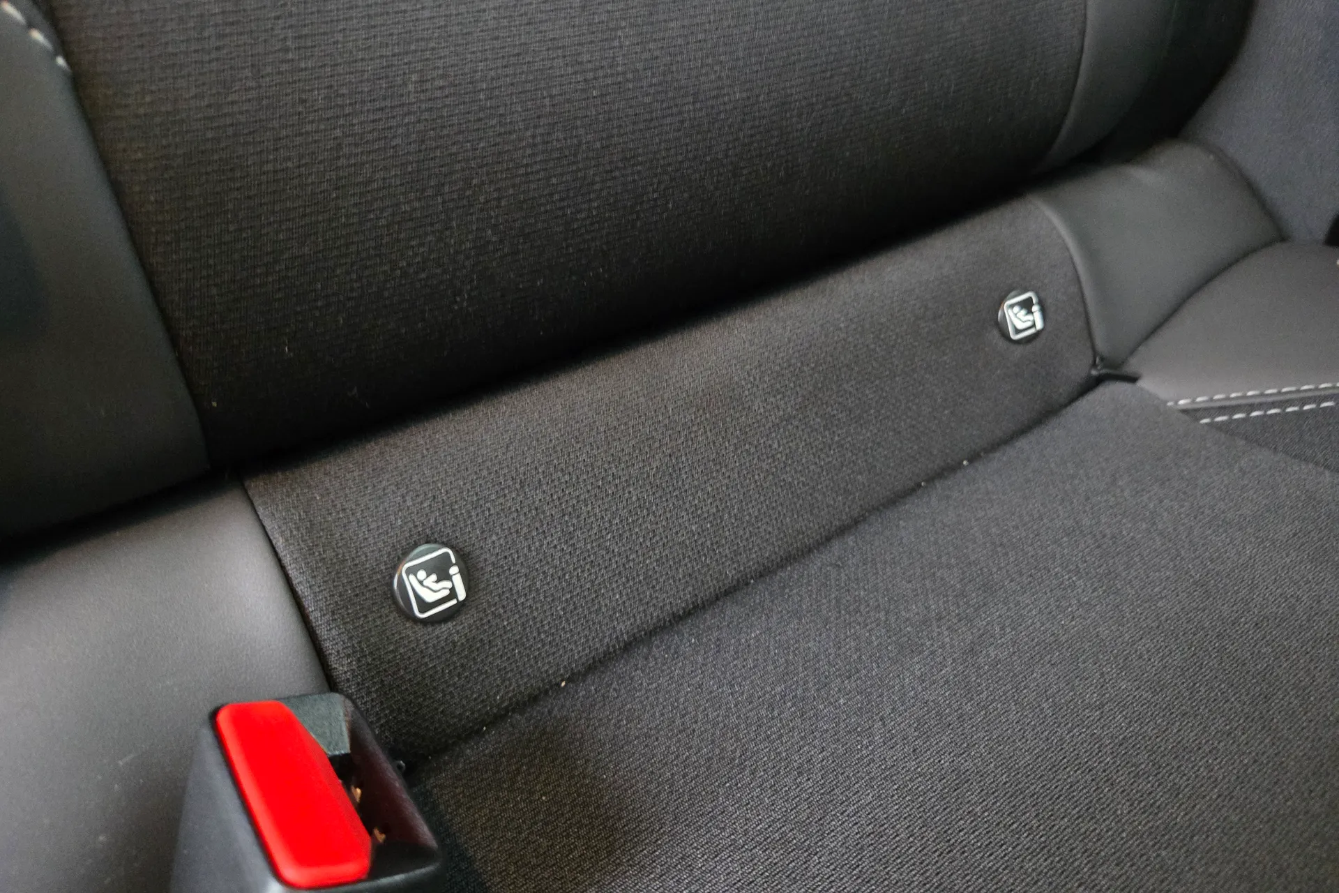 JEEP AVENGER thumbnail image number 38