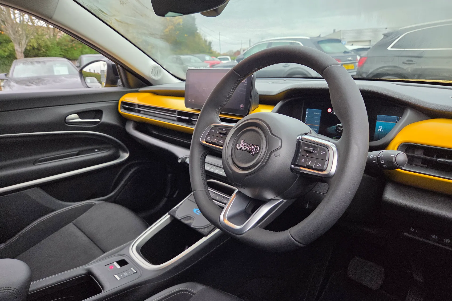 JEEP AVENGER thumbnail image number 23