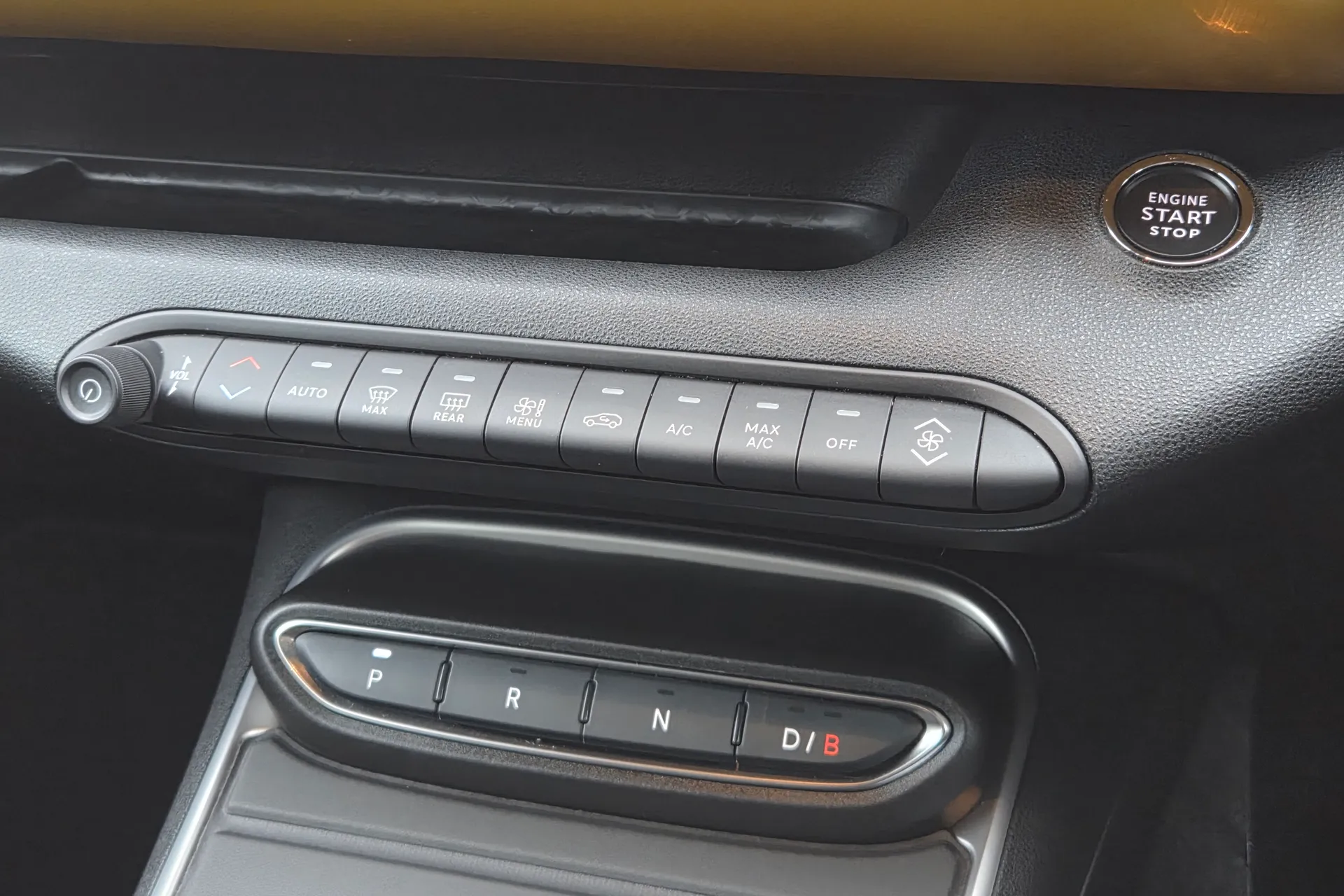 JEEP AVENGER thumbnail image number 14