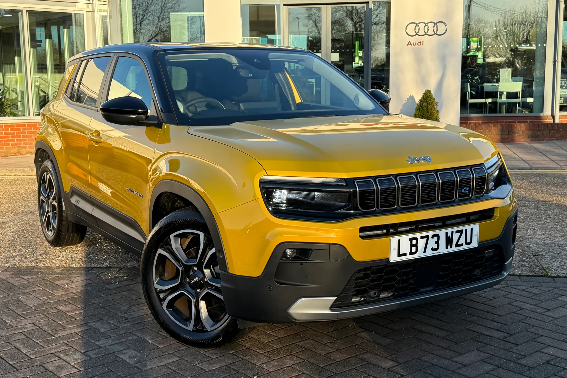 JEEP AVENGER thumbnail image number 19