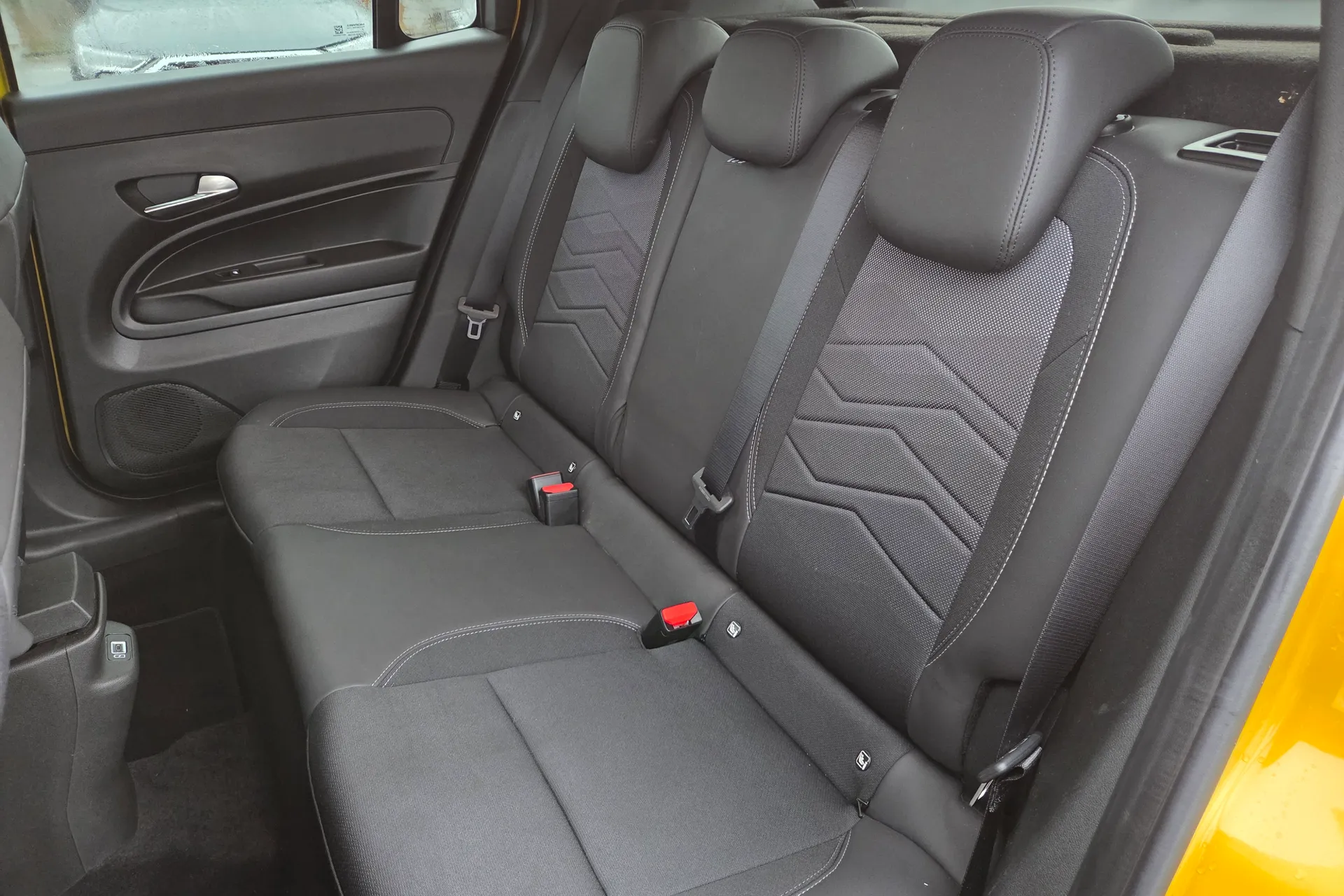 JEEP AVENGER thumbnail image number 37