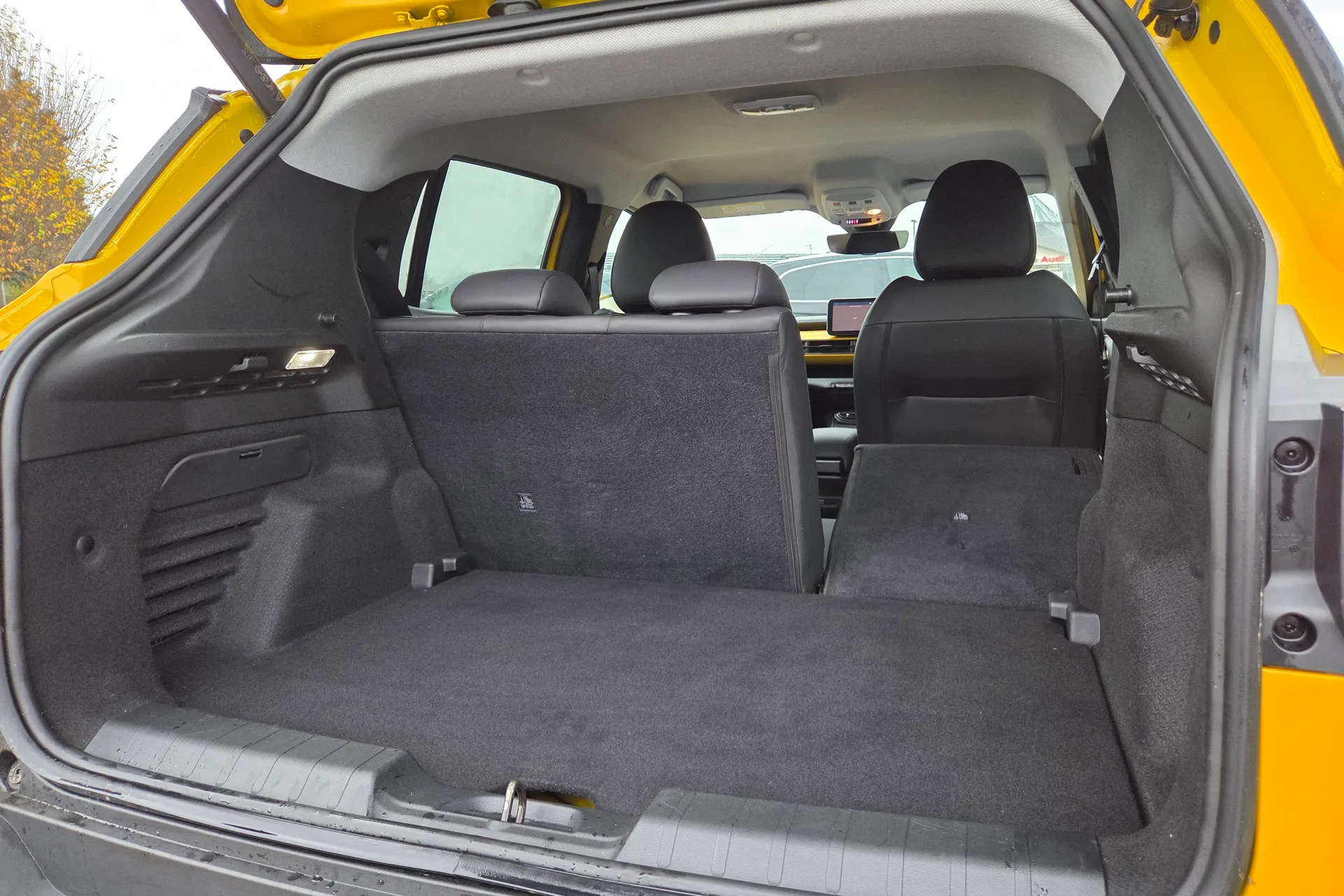 JEEP AVENGER thumbnail image number 30