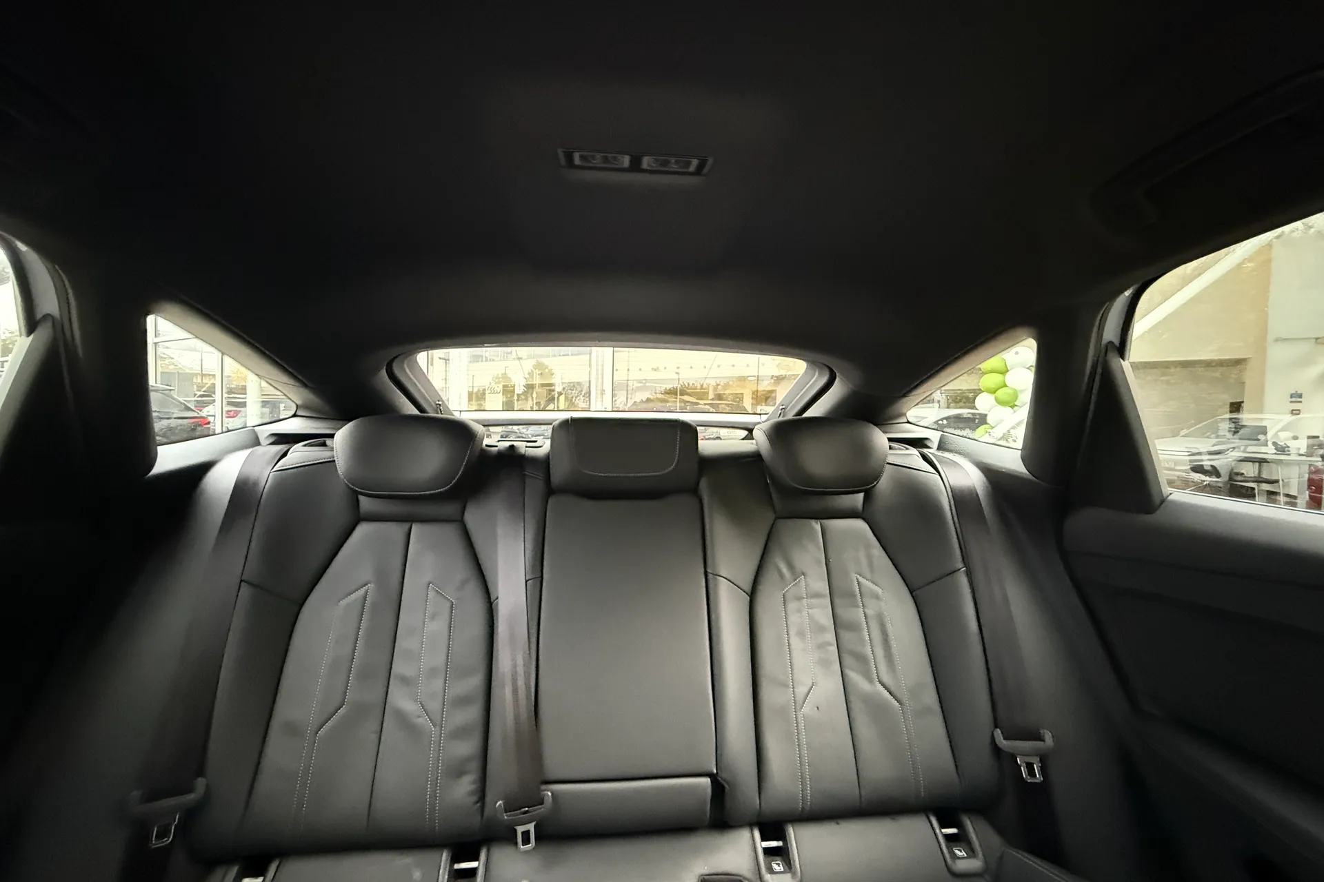 Audi Q4 thumbnail image number 27