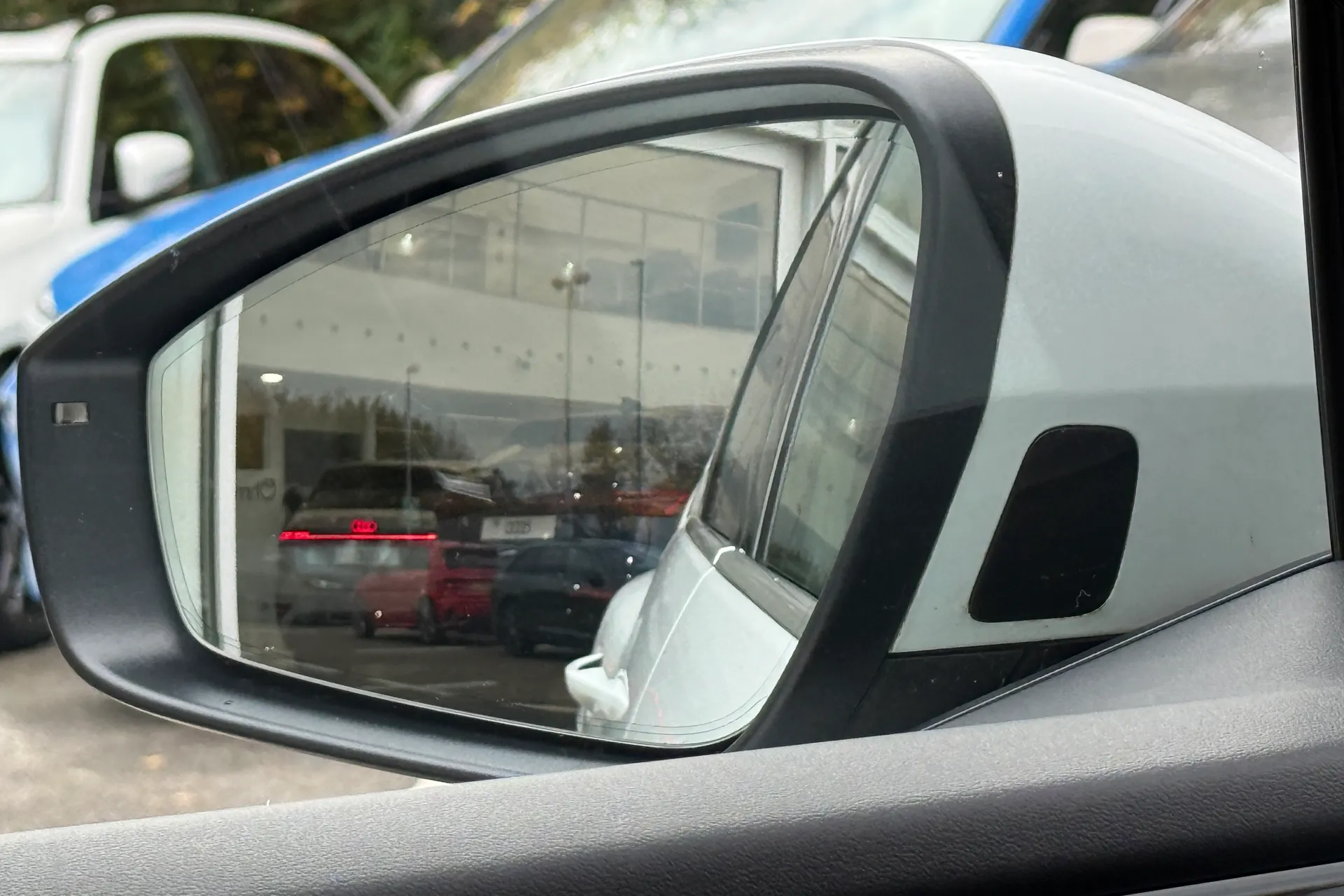 Audi Q4 thumbnail image number 54