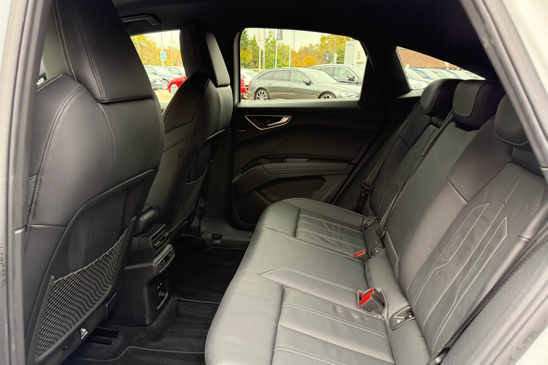 Audi Q4 thumbnail image number 49