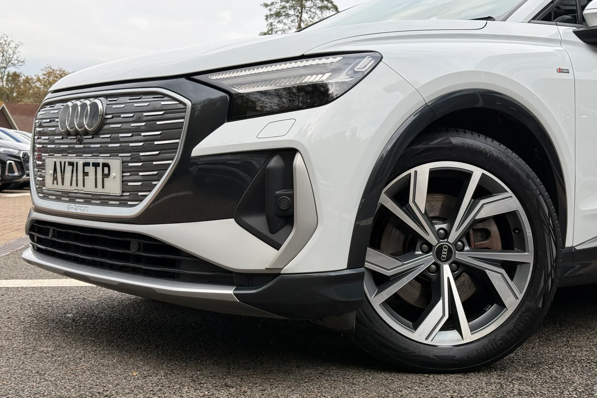 Audi Q4 thumbnail image number 56