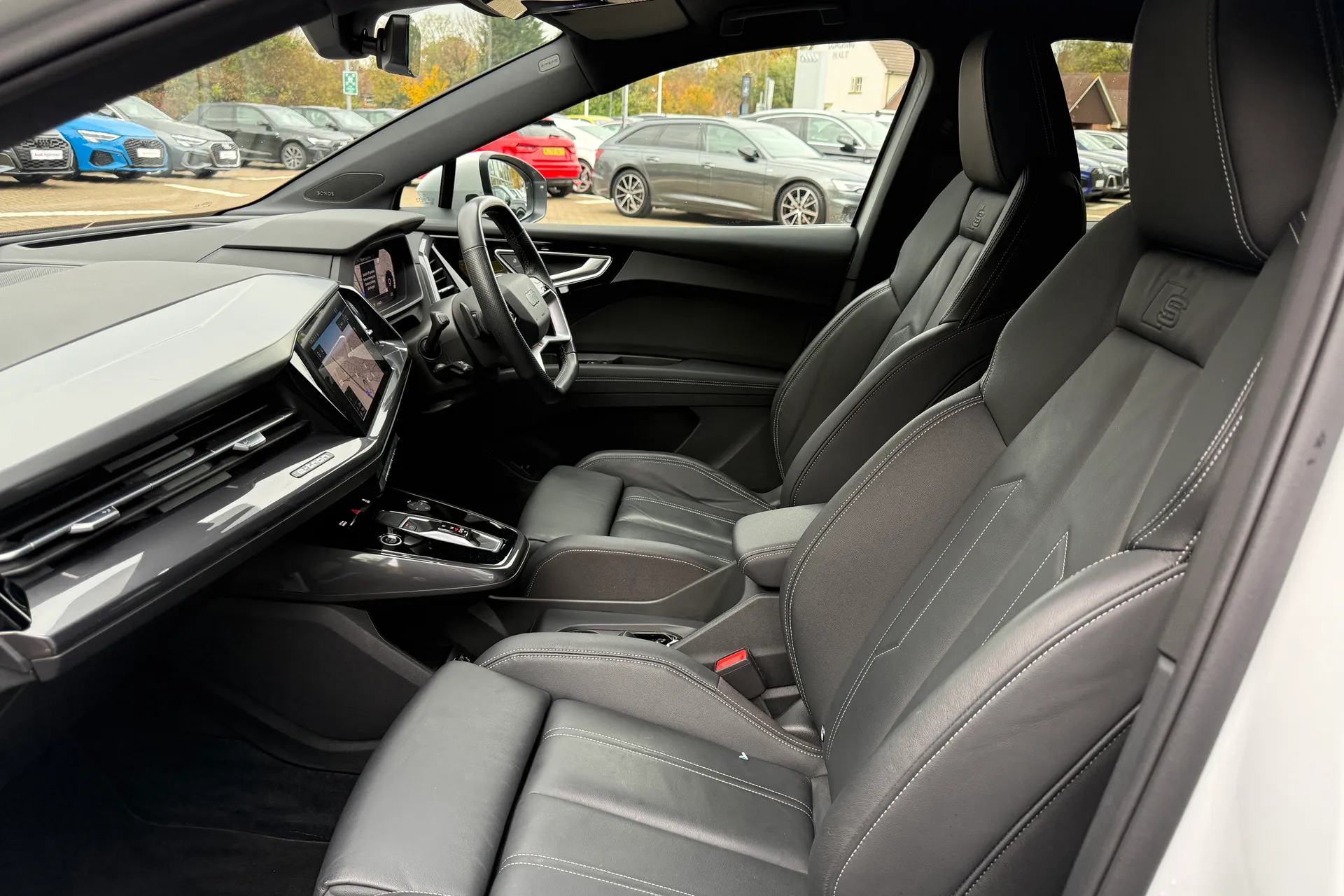 Audi Q4 thumbnail image number 52