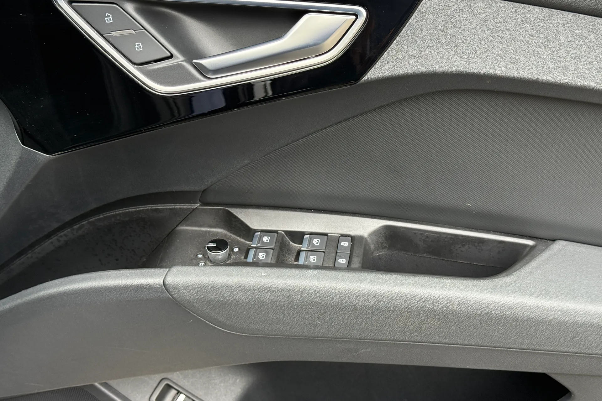 Audi Q4 thumbnail image number 47