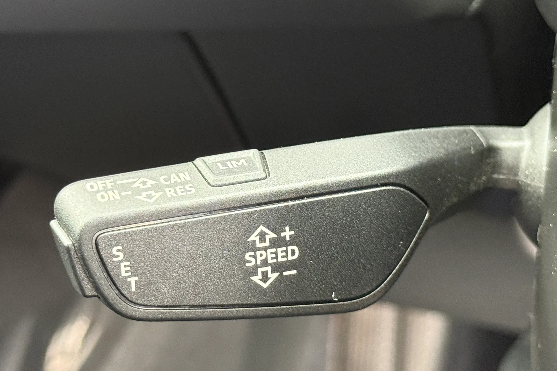 Audi Q4 thumbnail image number 63