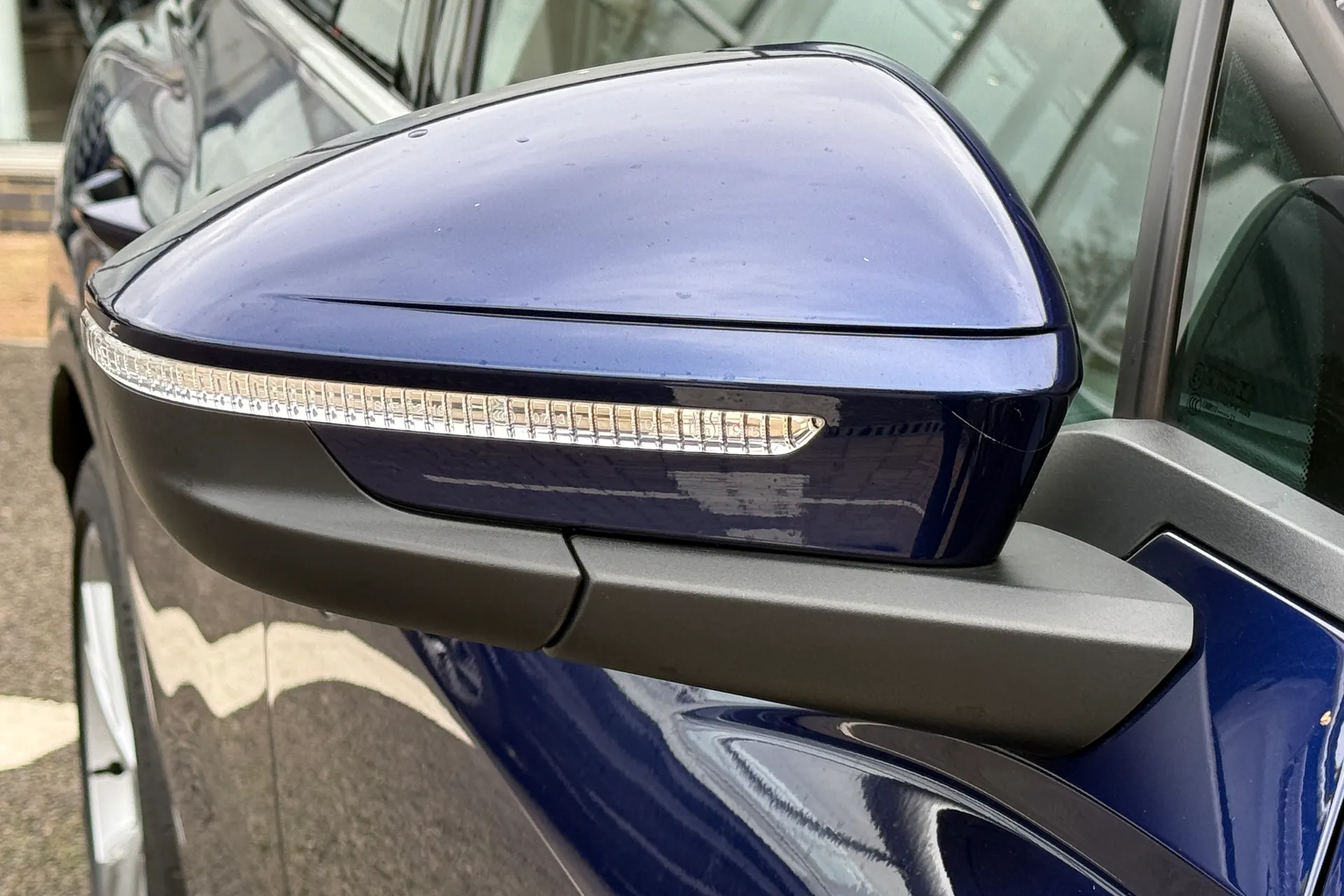 Audi Q4 thumbnail image number 54