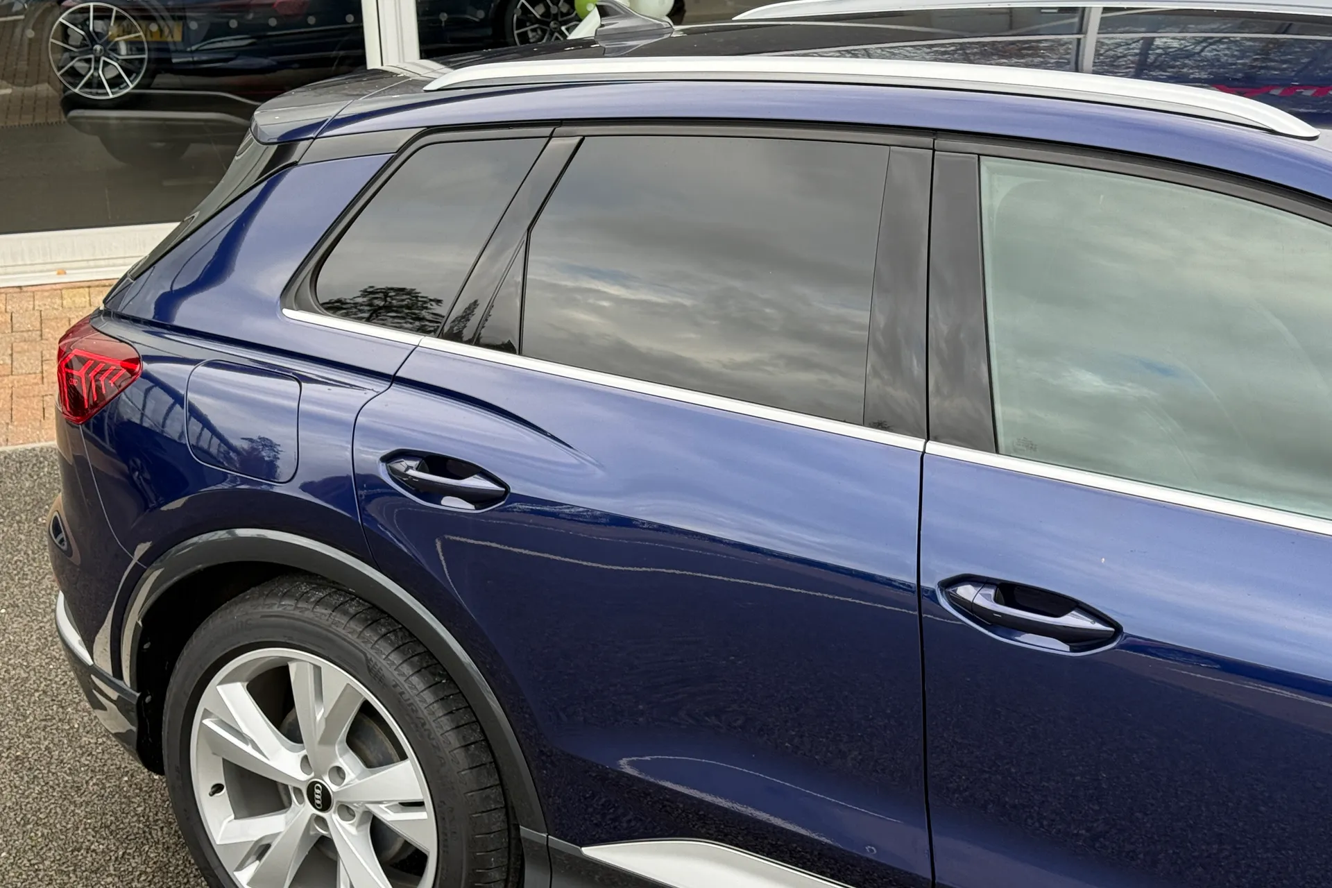 Audi Q4 thumbnail image number 45