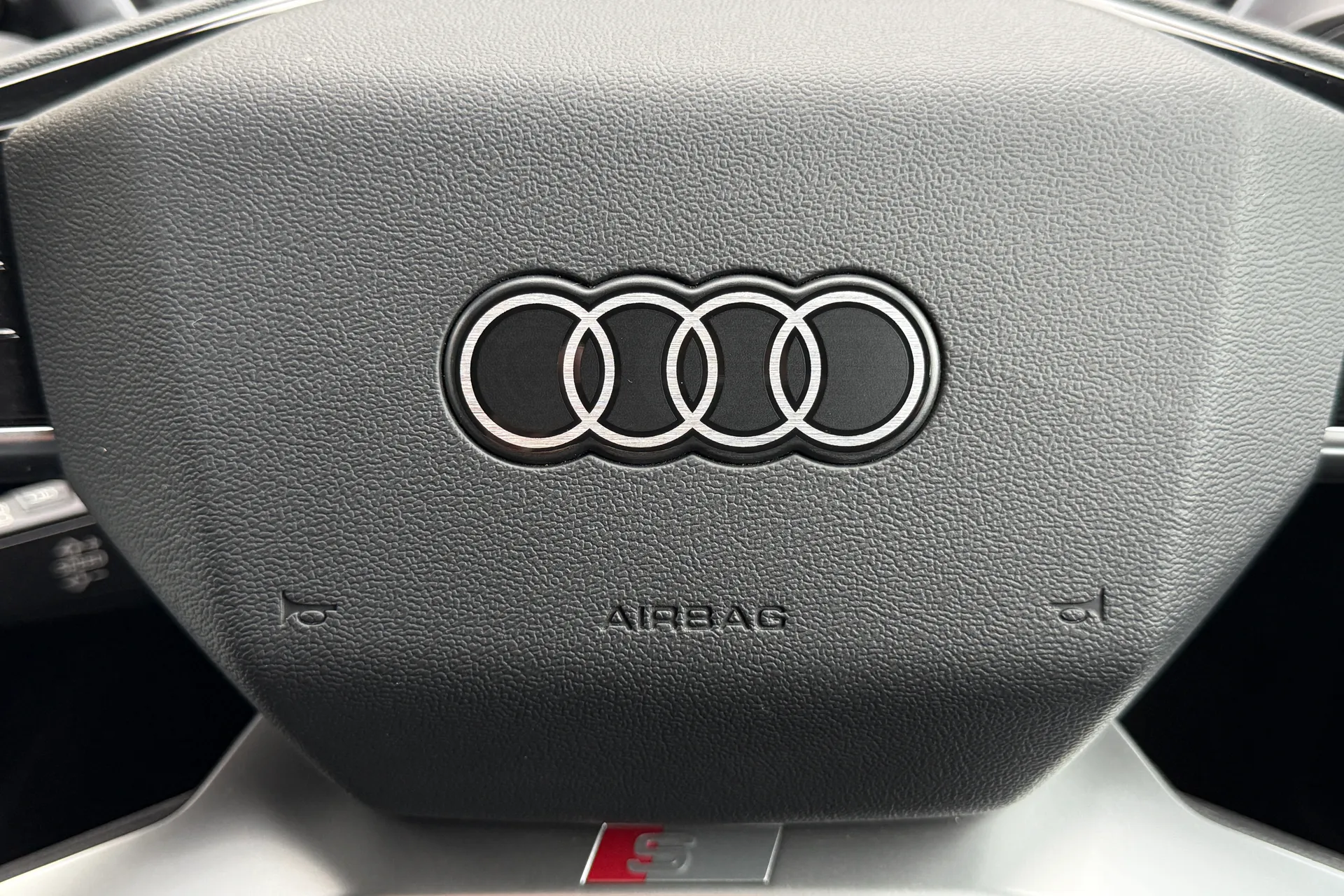 Audi Q4 thumbnail image number 65