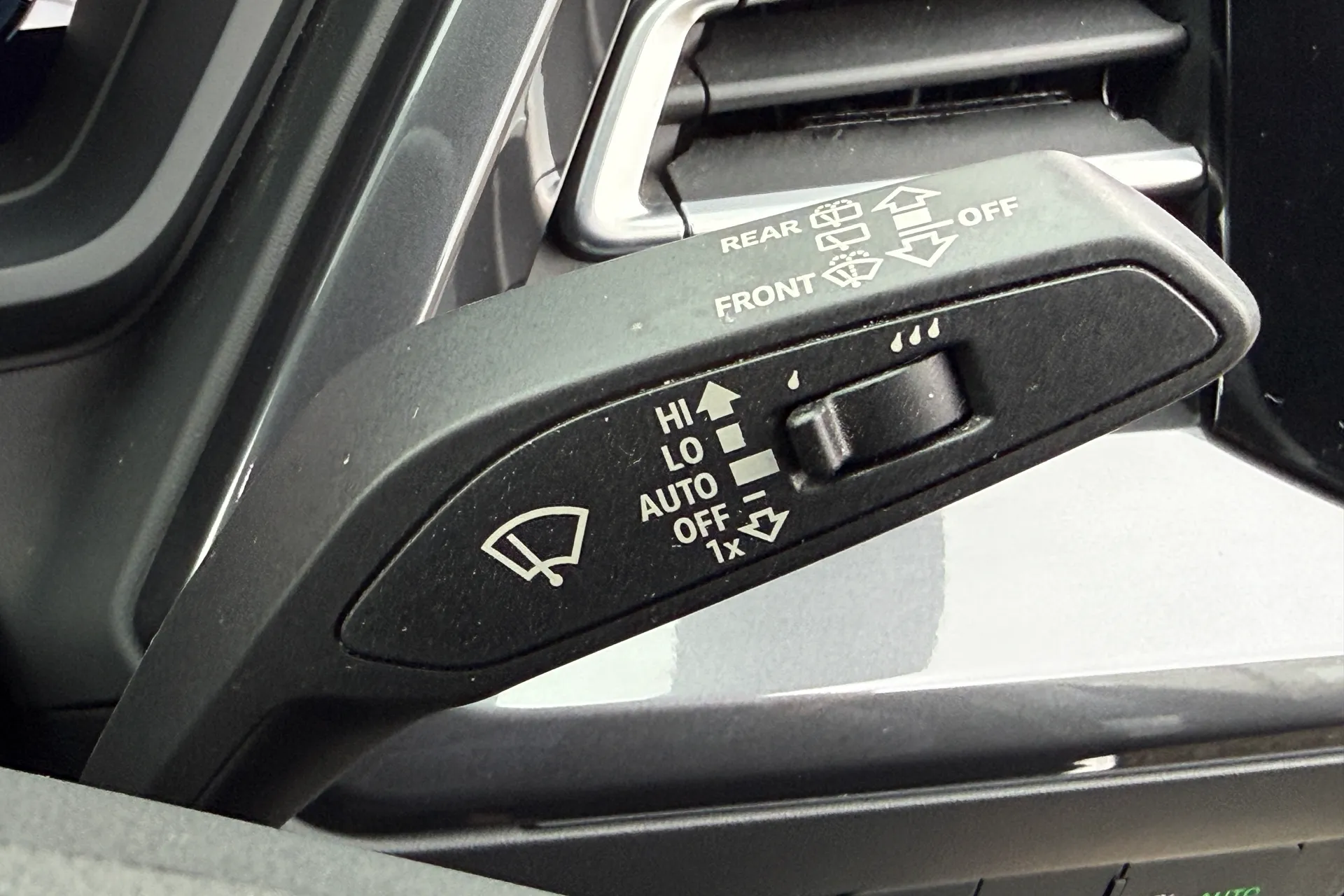 Audi Q4 thumbnail image number 66