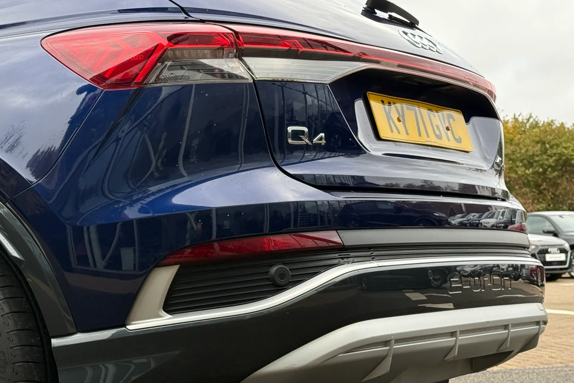 Audi Q4 thumbnail image number 31