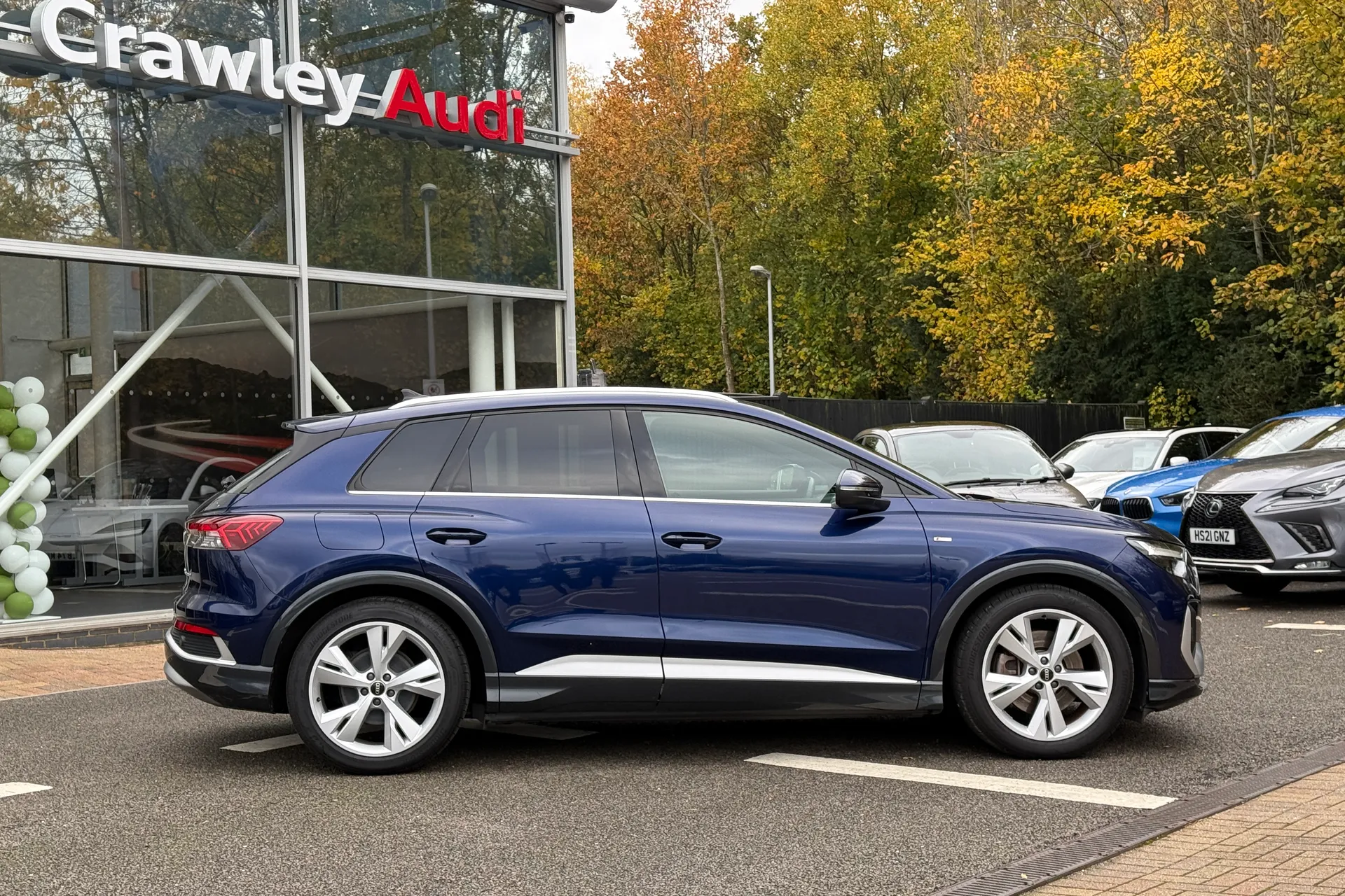 Audi Q4 thumbnail image number 2