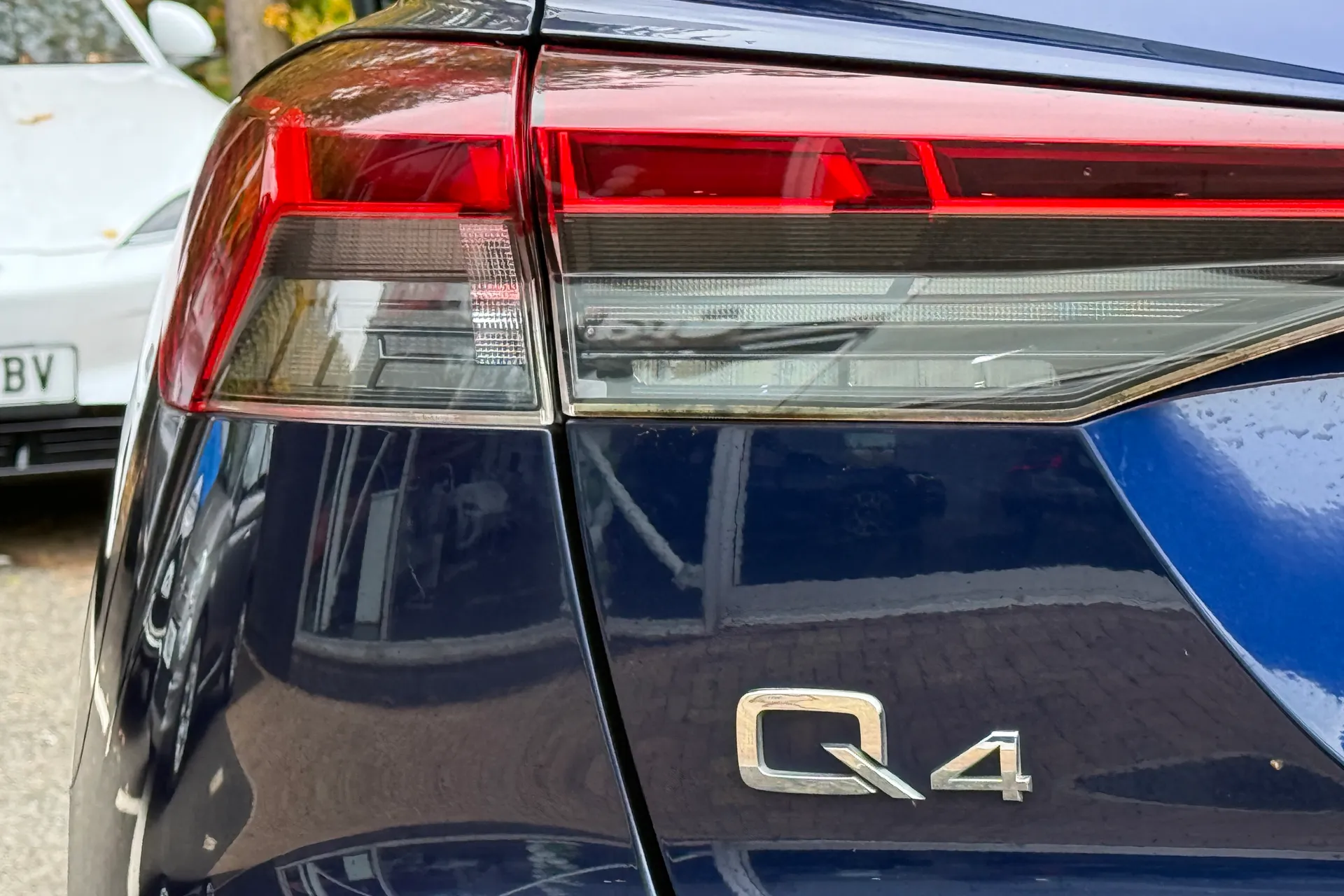 Audi Q4 thumbnail image number 37