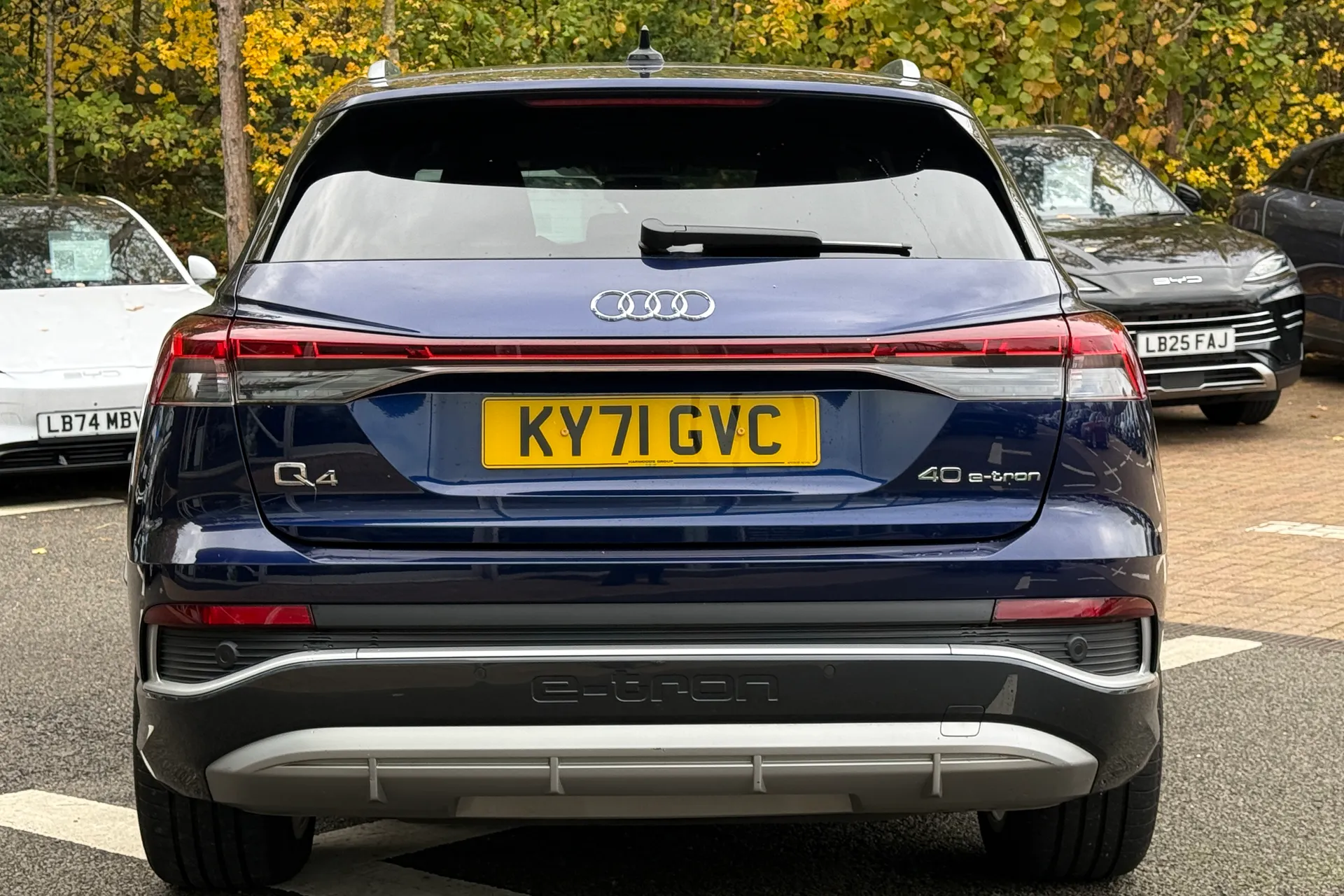 Audi Q4 thumbnail image number 8