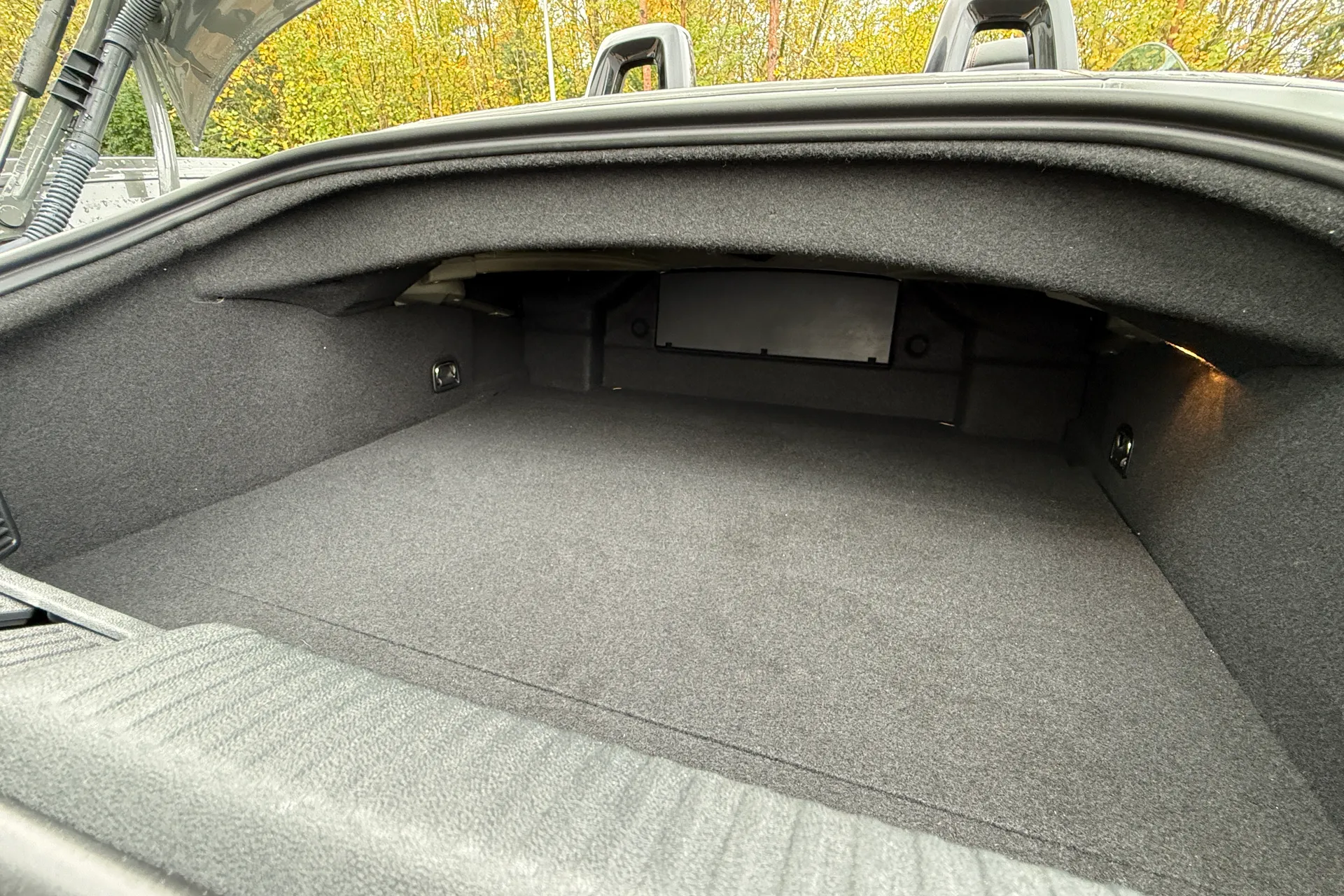 Audi TT thumbnail image number 28