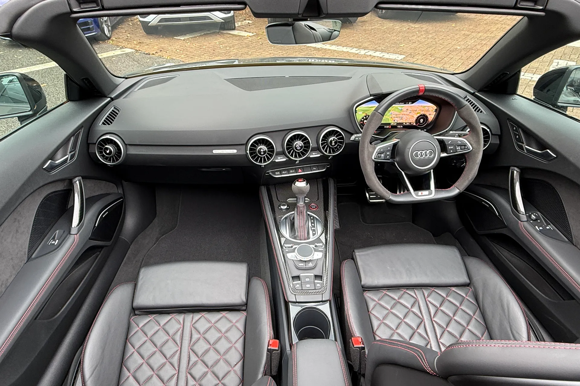 Audi TT thumbnail image number 3